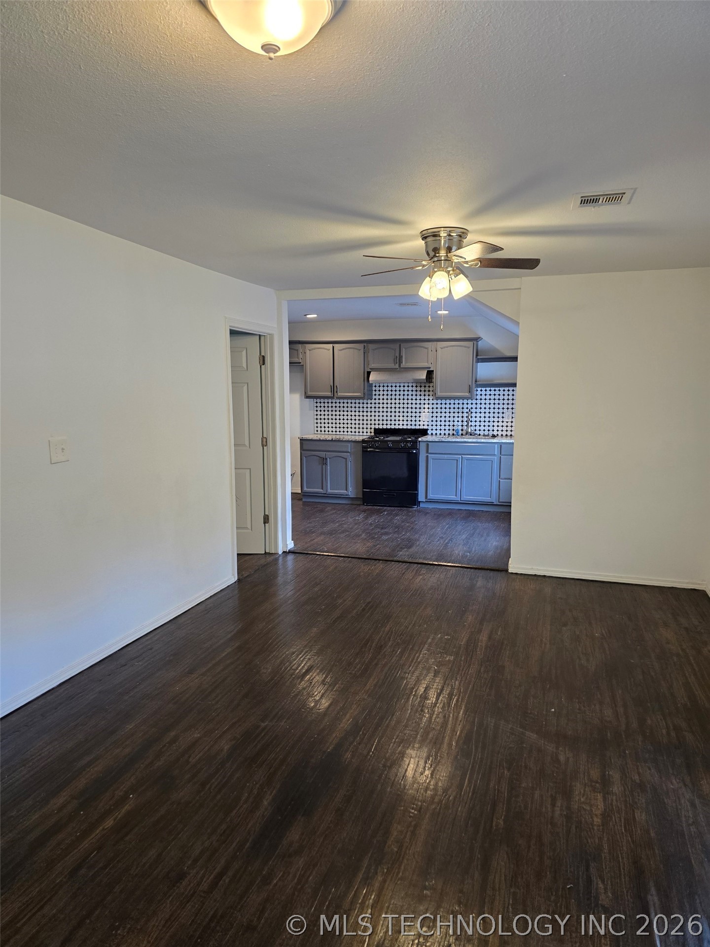 2714 E Newton Place Tulsa OK 74110