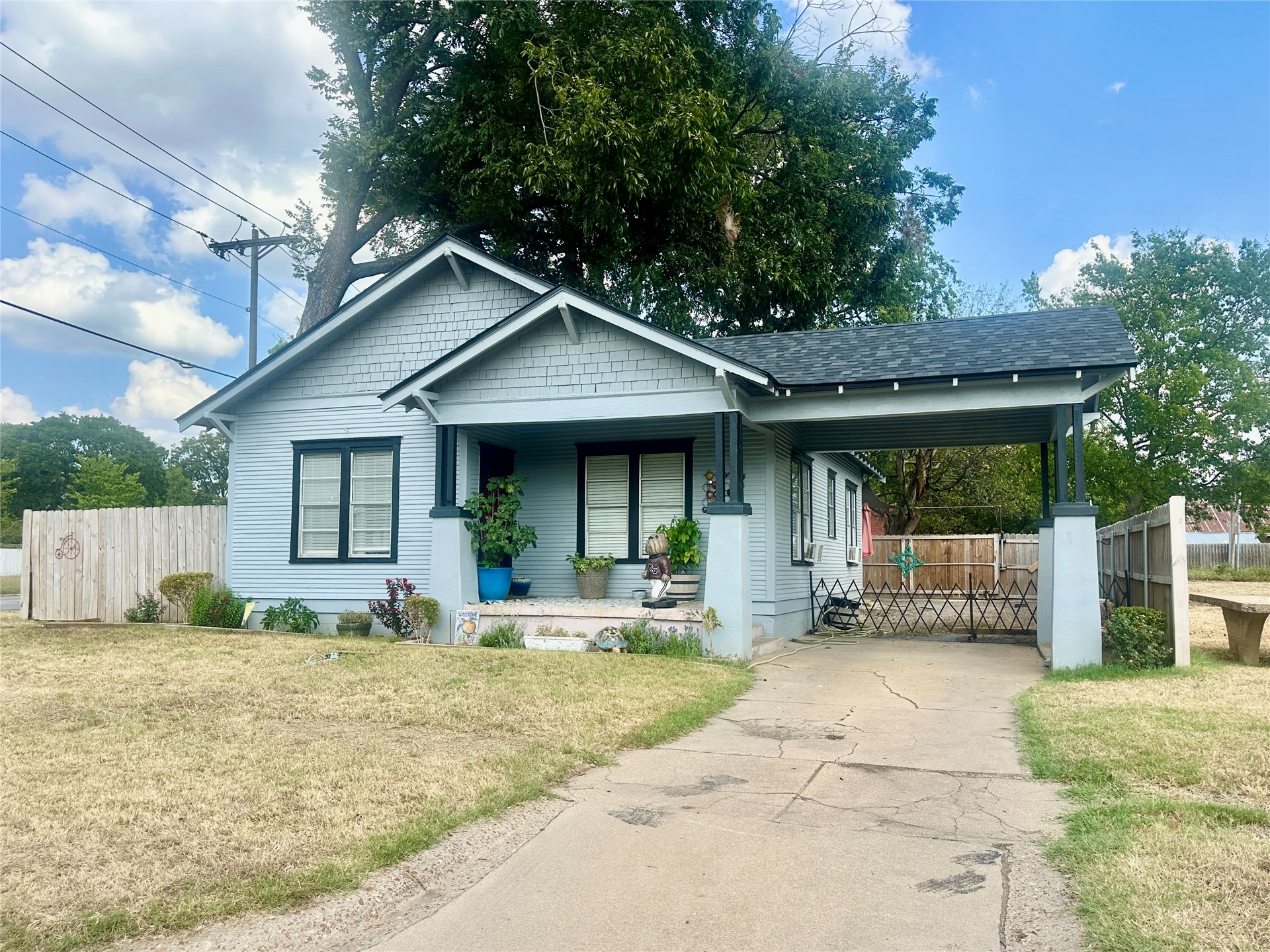 1410 W Elm Street Durant OK 74701