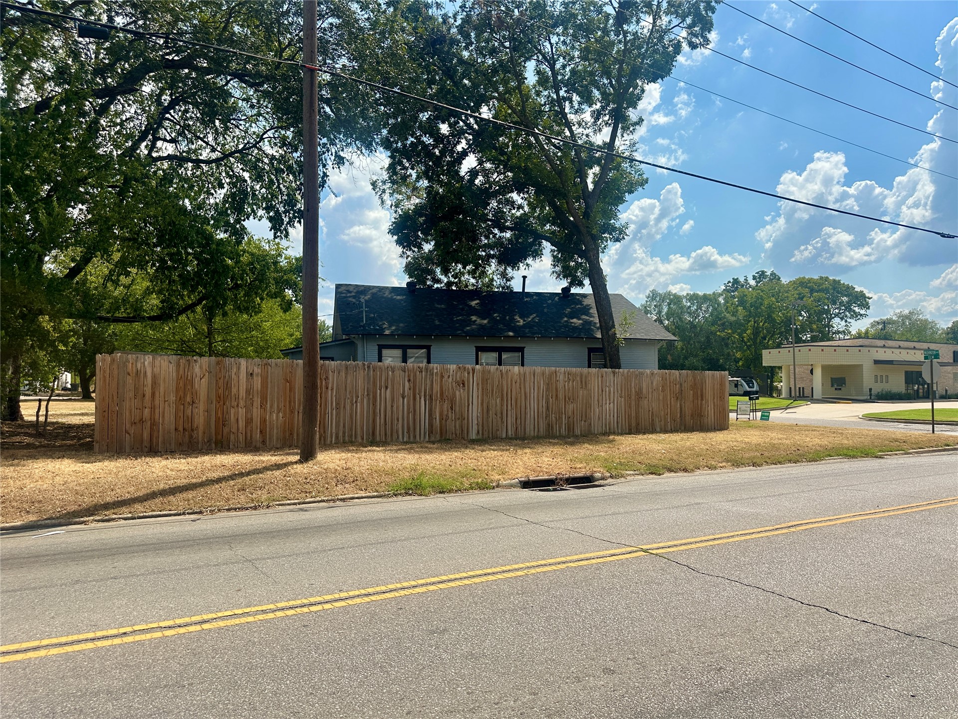 1410 W Elm Street Durant OK 74701