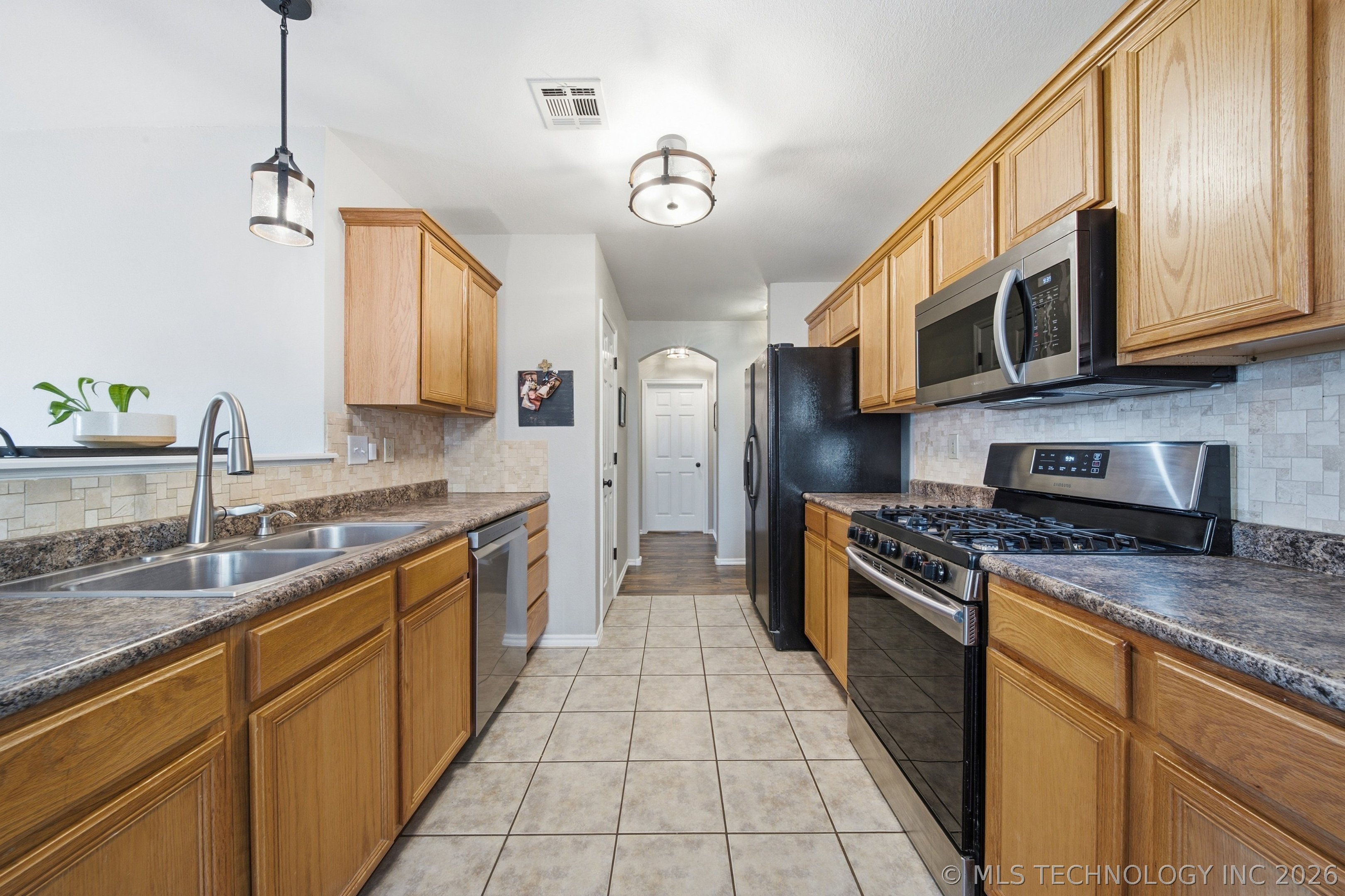 20301 E 44th Street S Broken Arrow OK 74014