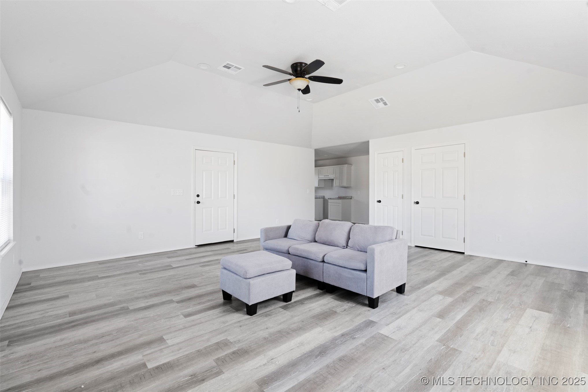 525 W Clay Street Chouteau OK 74337