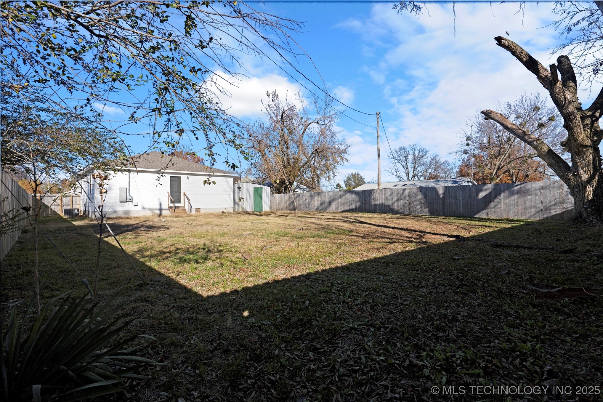 525 W Clay Street Chouteau OK 74337