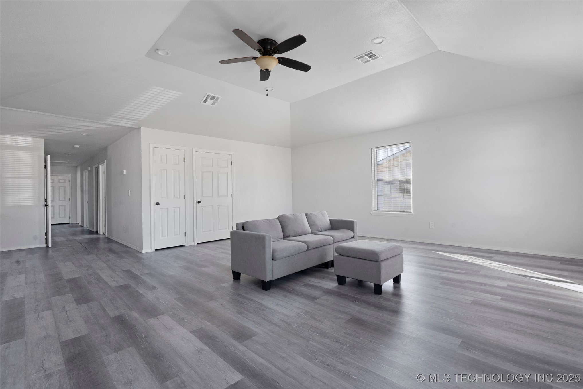 525 W Clay Street Chouteau OK 74337