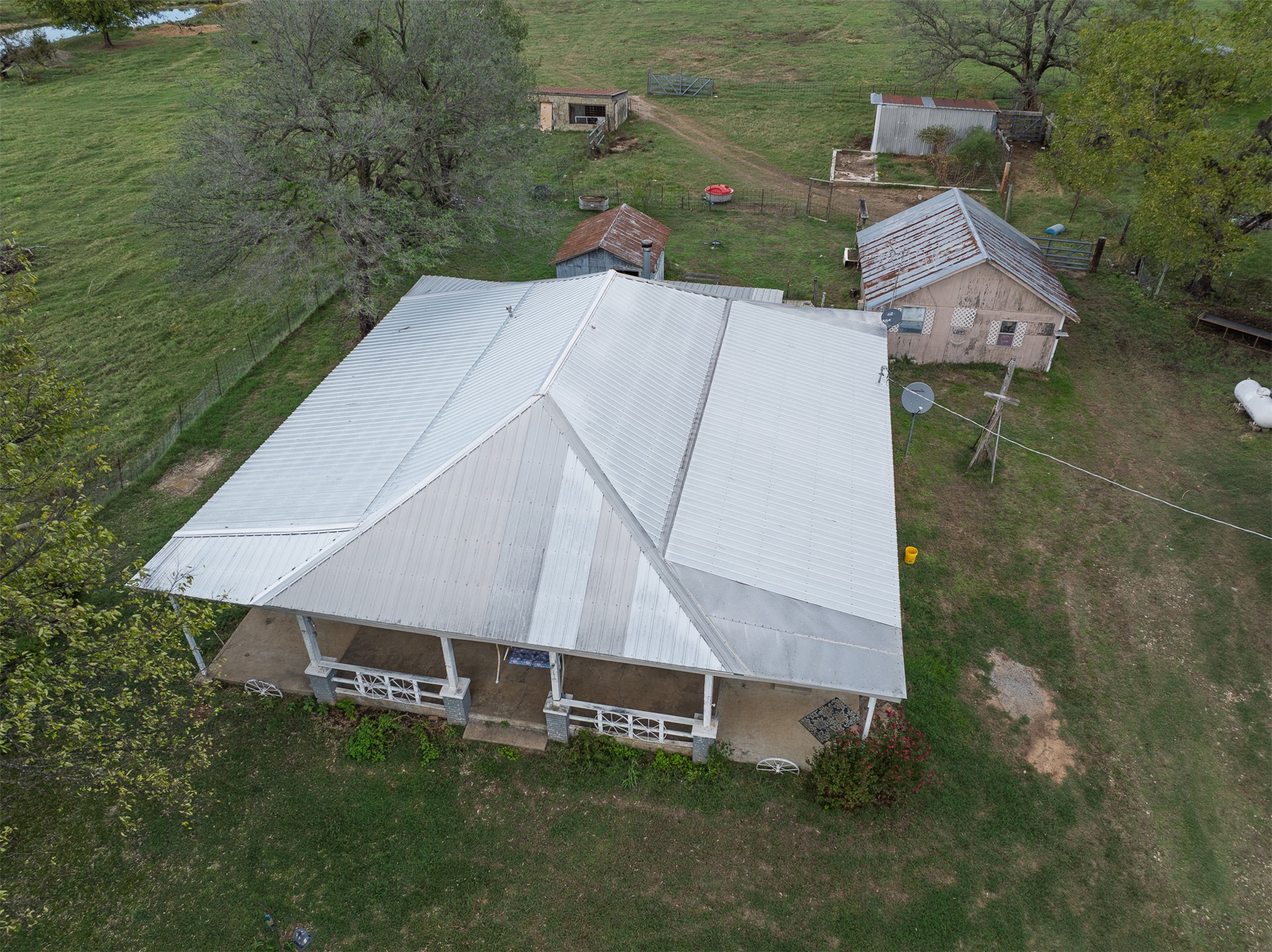 7347 E 420 Road Strang OK 74367