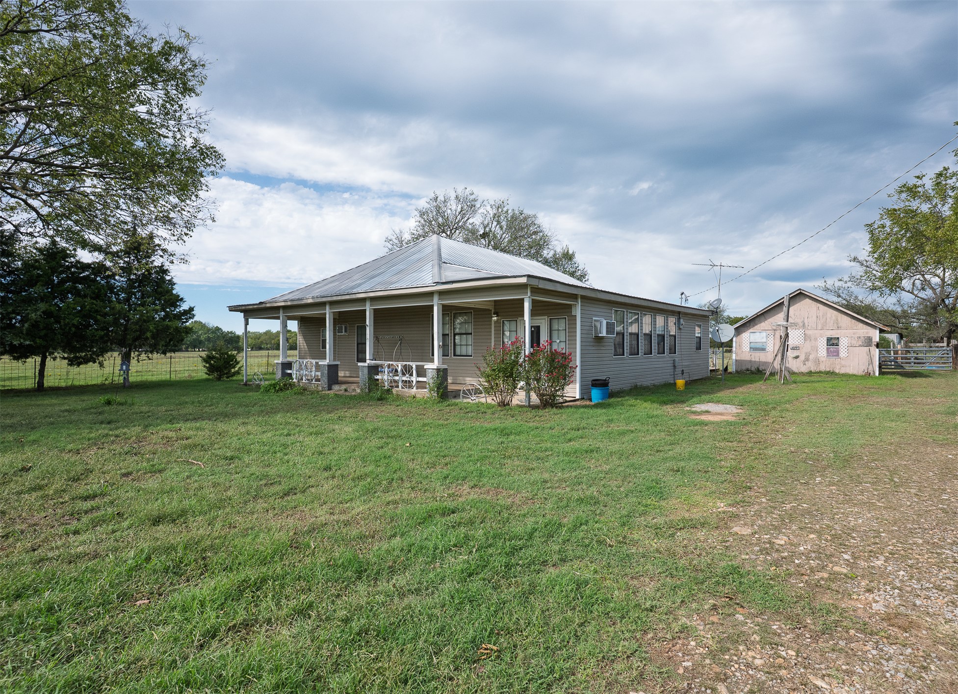 7347 E 420 Road Strang OK 74367