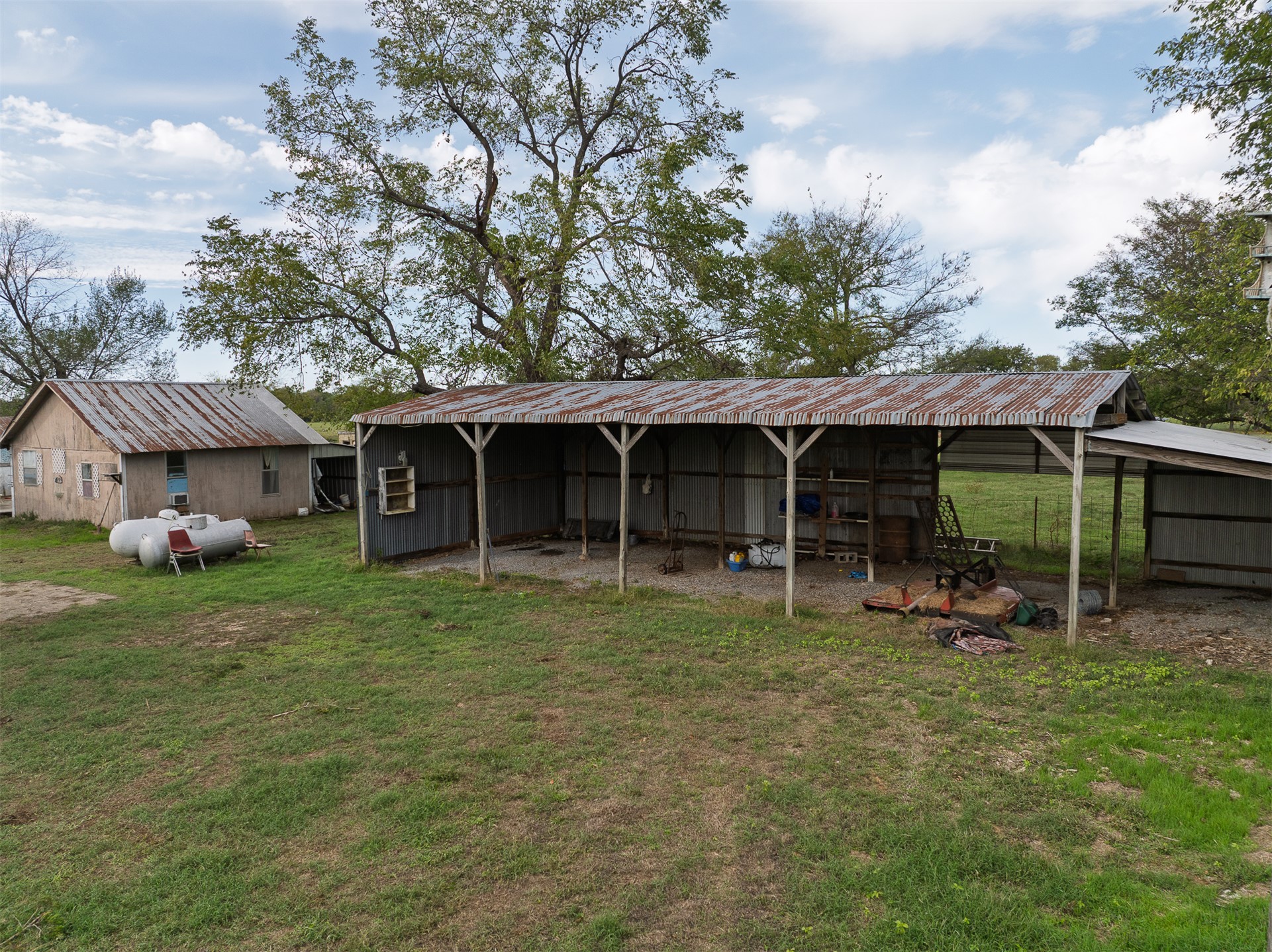7347 E 420 Road Strang OK 74367