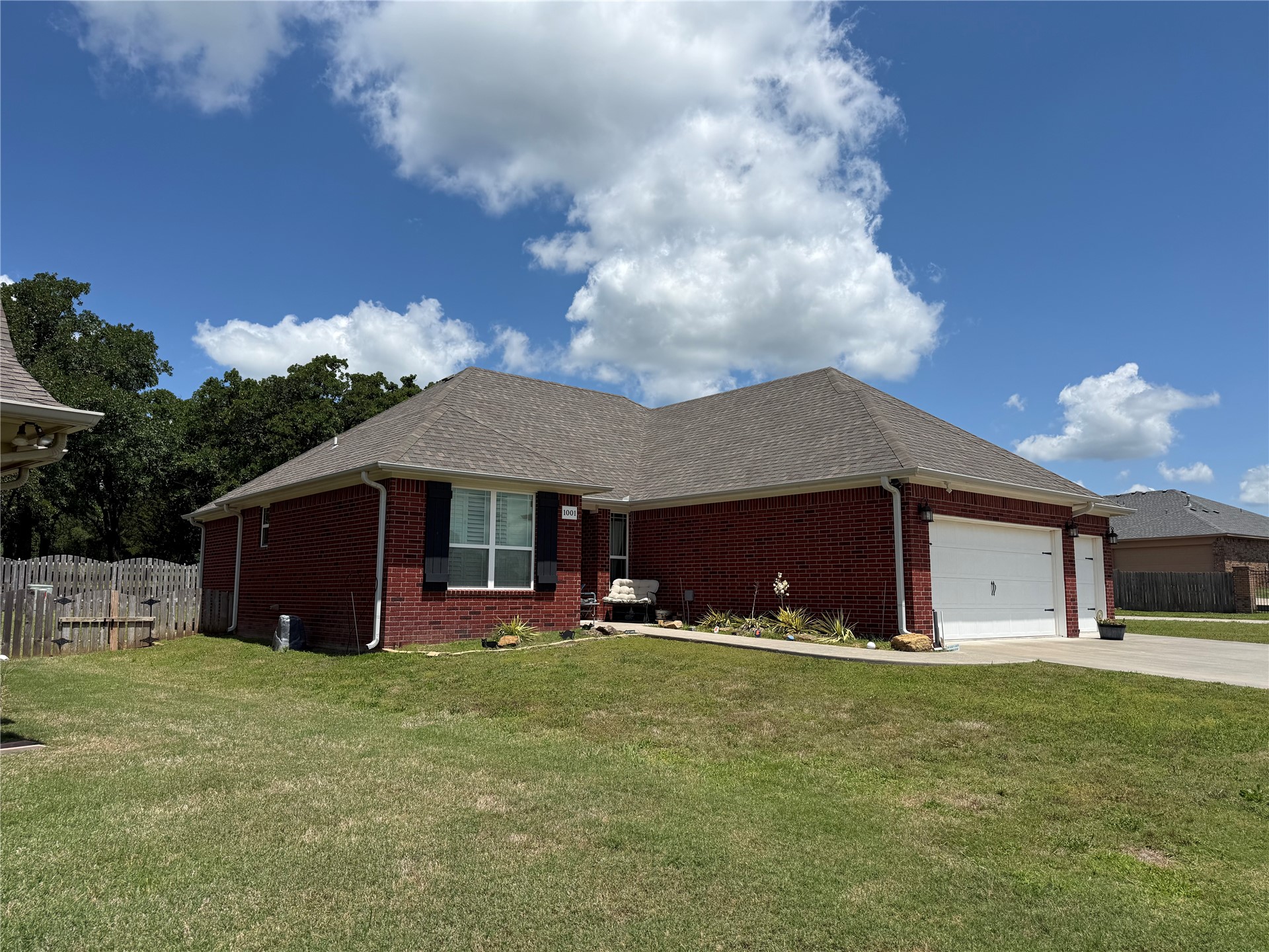 1001 Stone Creek Ardmore OK 73401