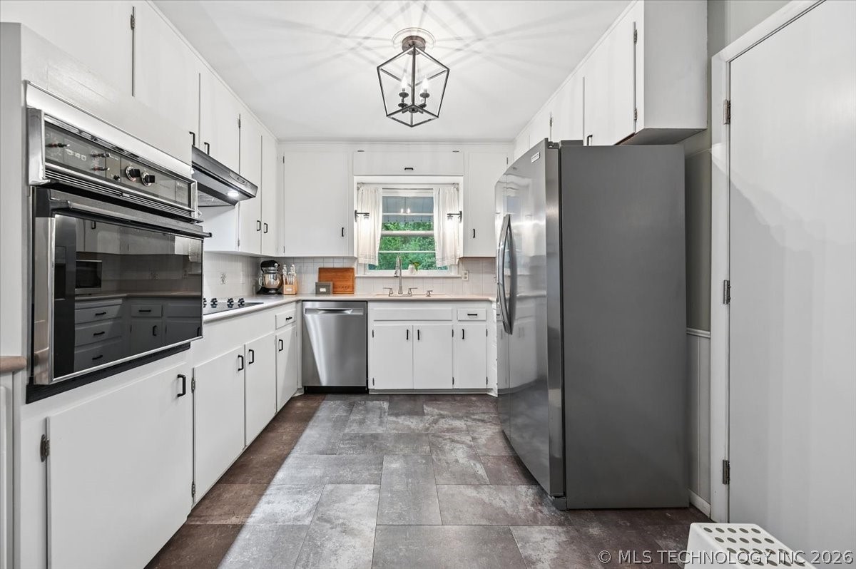 5941 E 25th Place Tulsa OK 74114