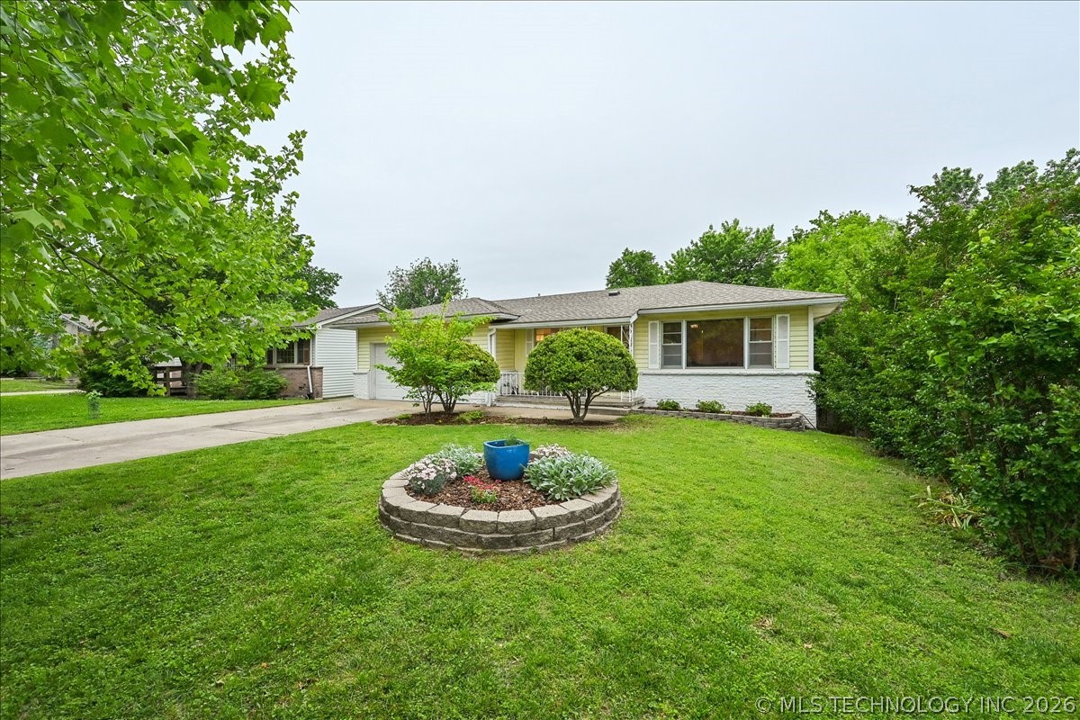 5941 E 25th Place Tulsa OK 74114