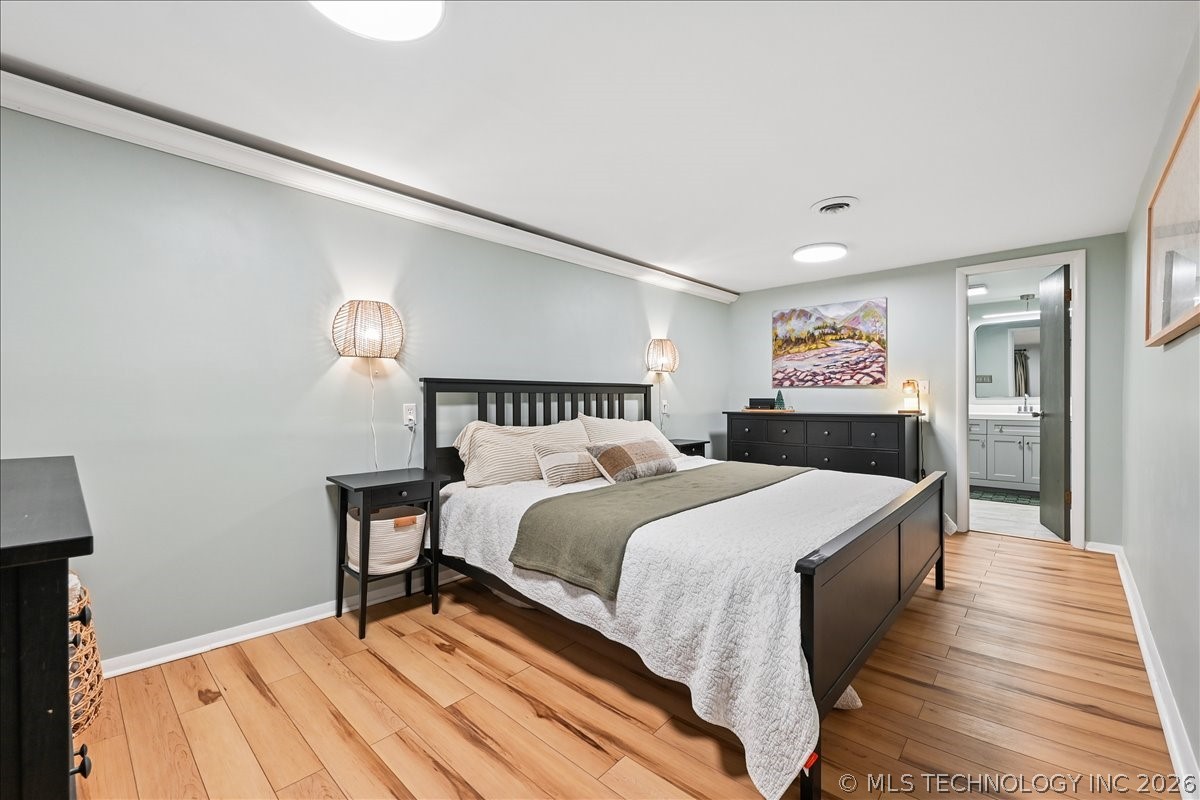 5941 E 25th Place Tulsa OK 74114