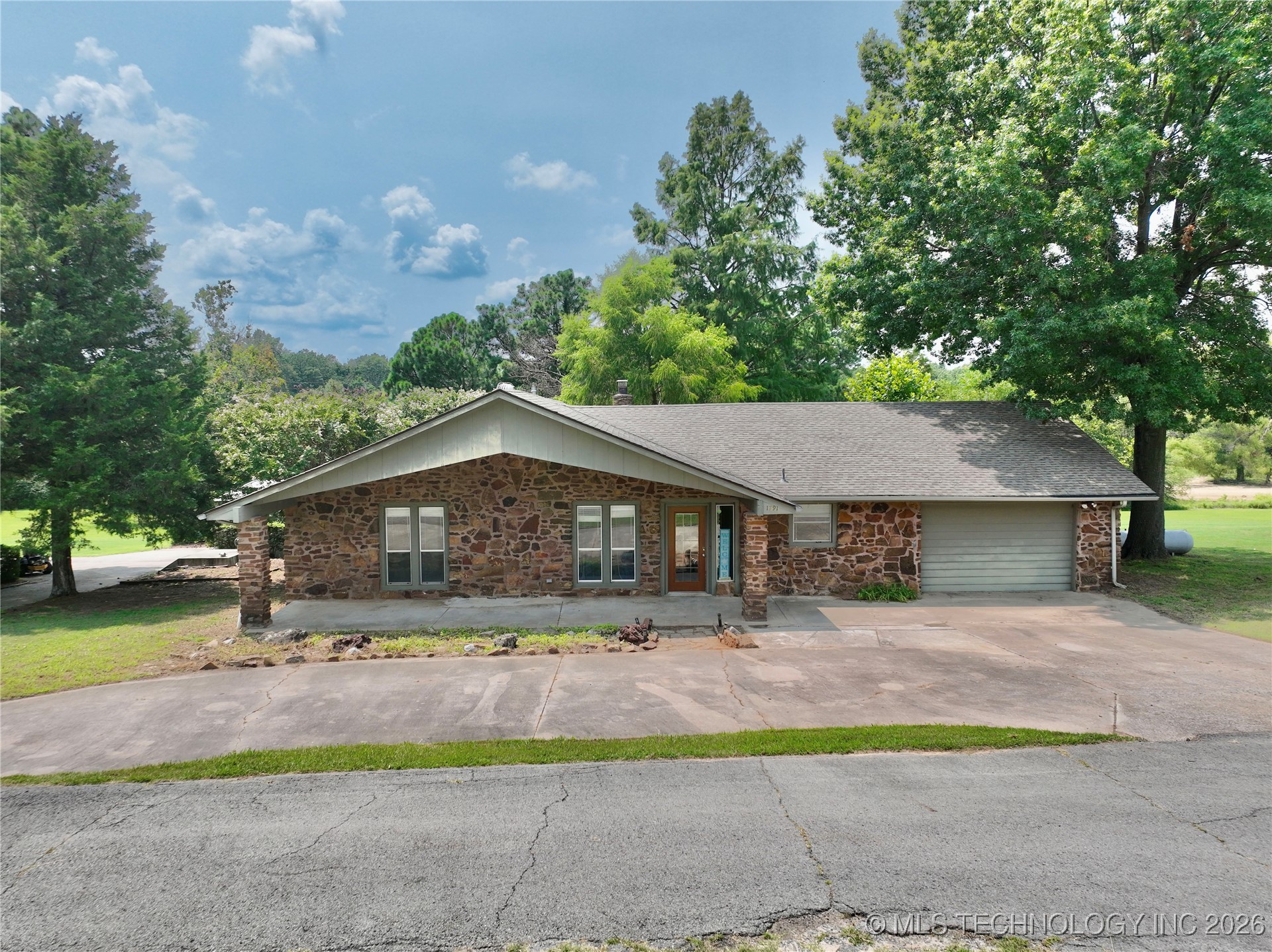 1791 W Mcgill Circle Eufaula OK 74432