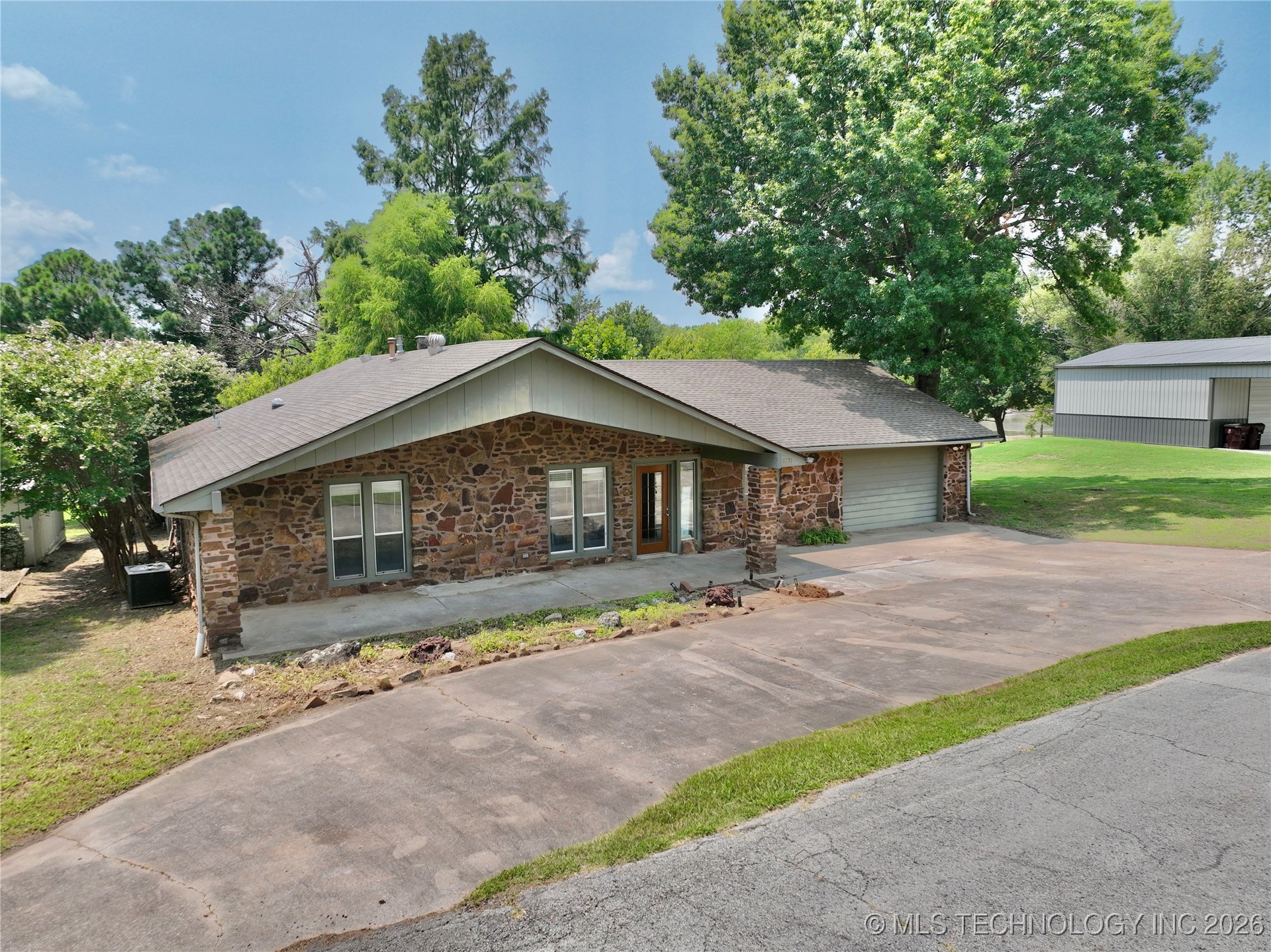 1791 W Mcgill Circle Eufaula OK 74432