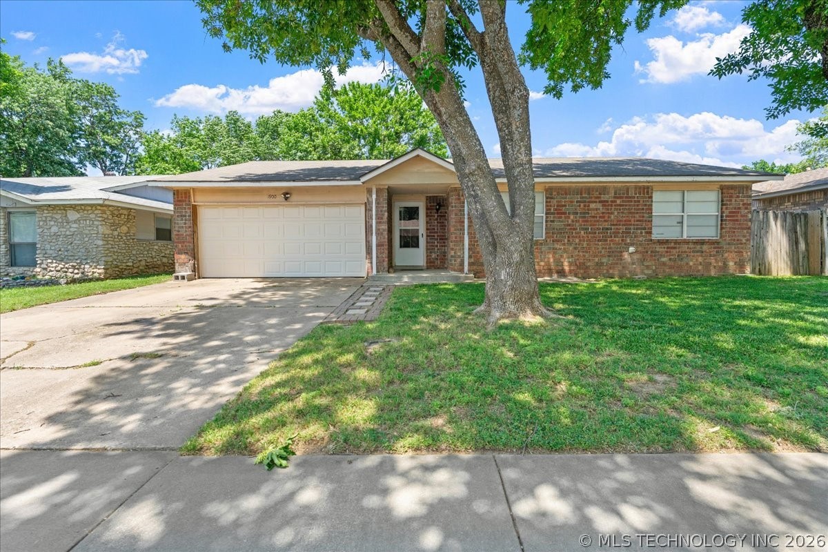 1900 W Gary Street Broken Arrow OK 74012