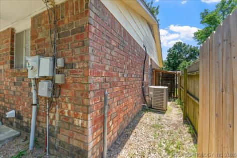 1900 W Gary Street Broken Arrow OK 74012