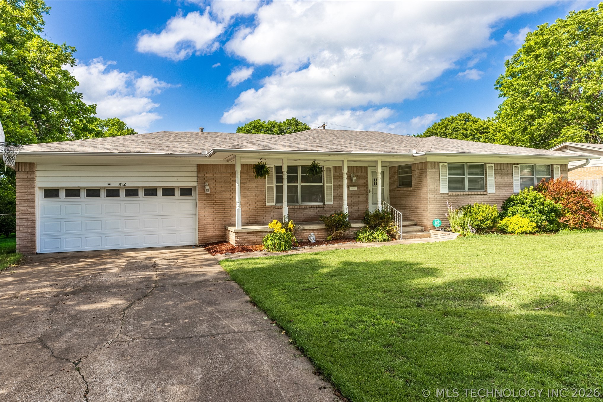 312 E 16th Street Claremore OK 74017