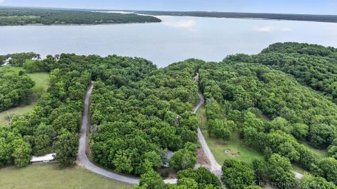 5595 S 4405 Road Locust Grove OK 74352