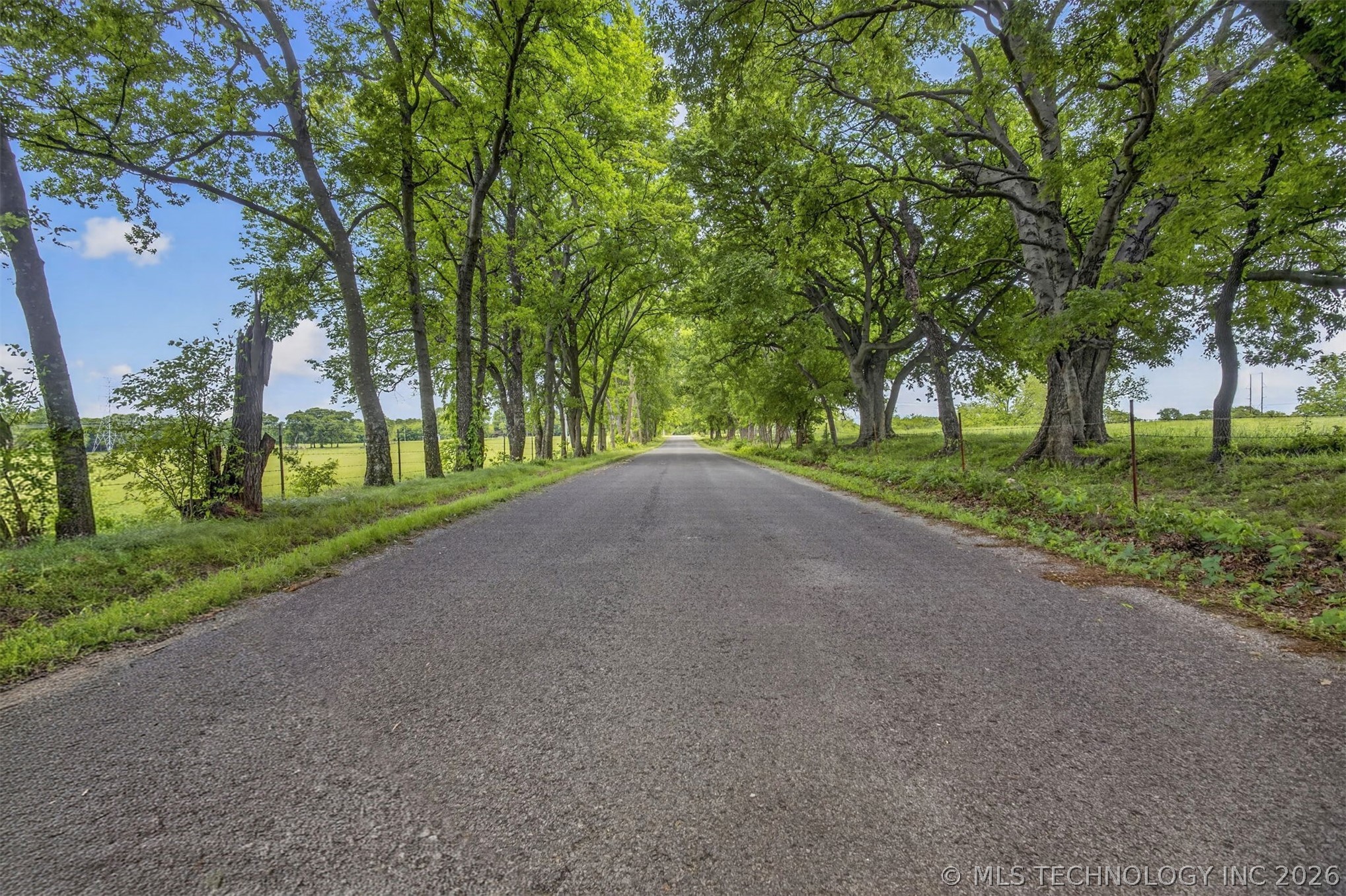 5595 S 4405 Road Locust Grove OK 74352