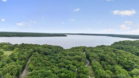 5595 S 4405 Road Locust Grove OK 74352