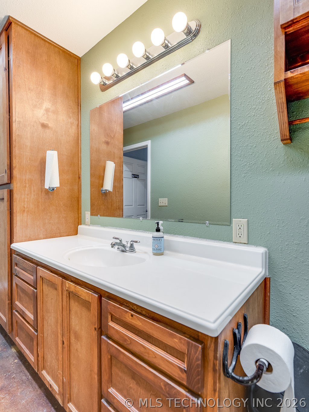 15330 County Road 3480 Ada OK 74820