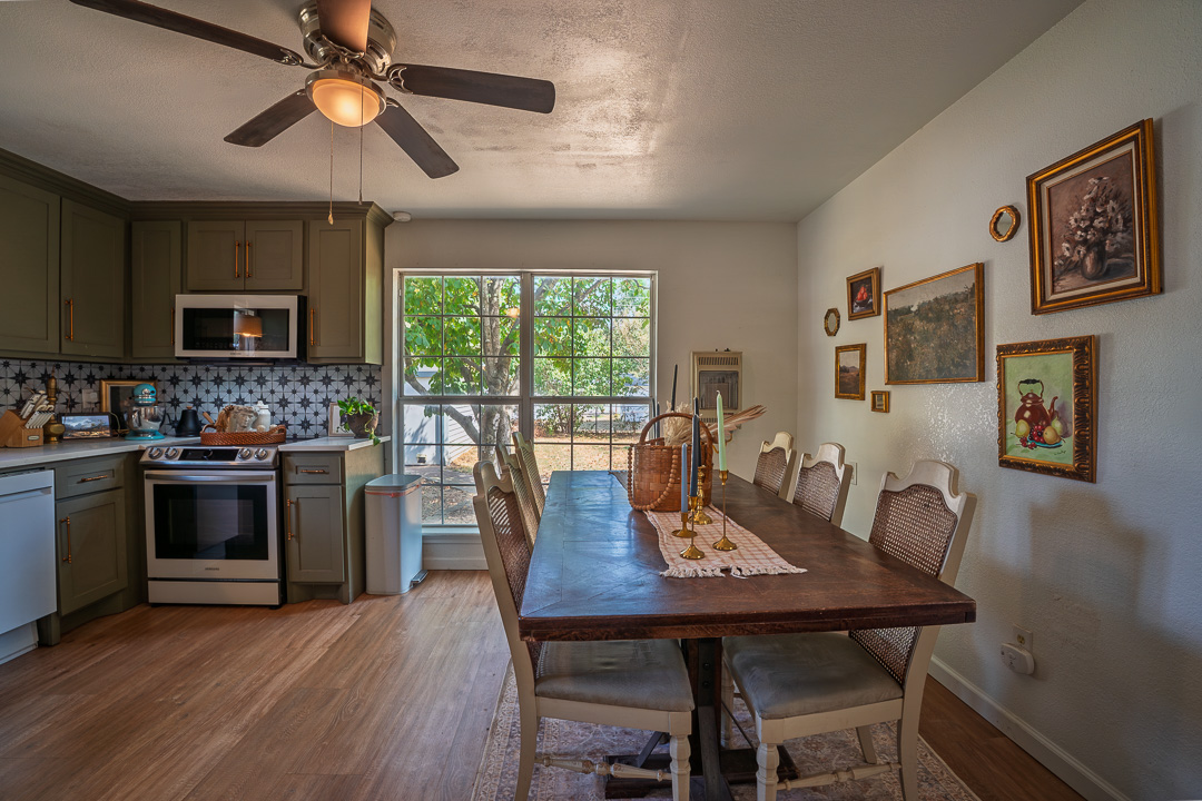 608 W Coleman Colbert OK 74733
