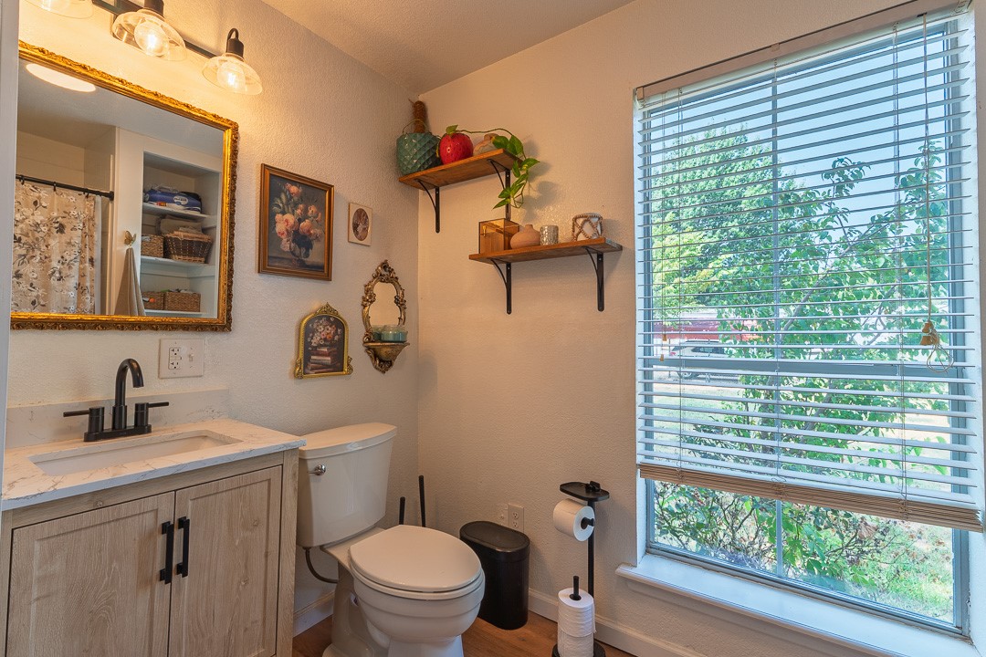 608 W Coleman Colbert OK 74733