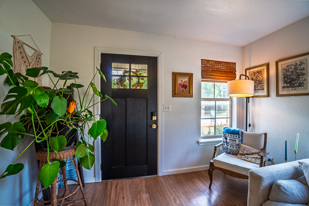 608 W Coleman Colbert OK 74733