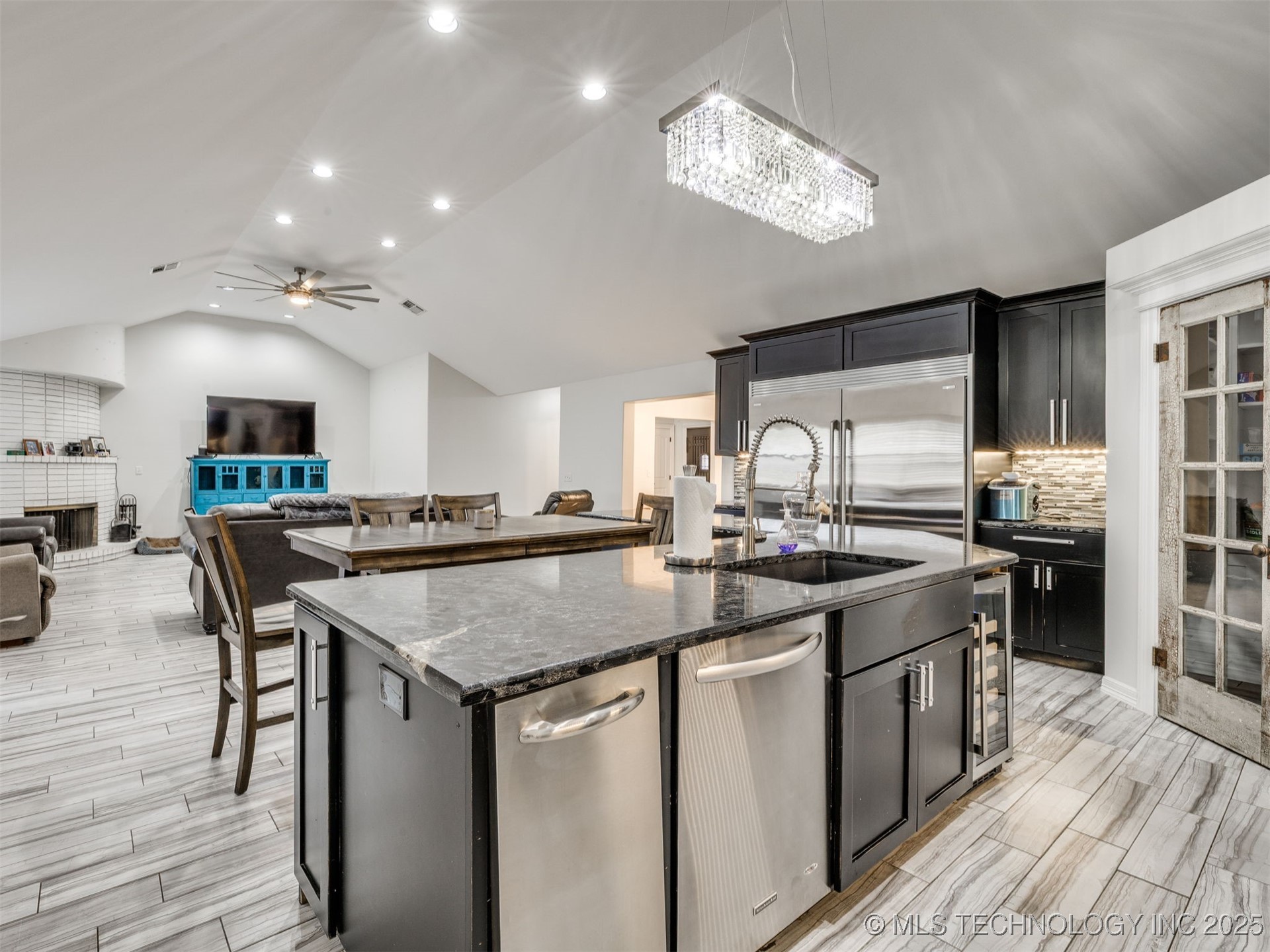 517 Meadowood Drive Broken Arrow OK 74011