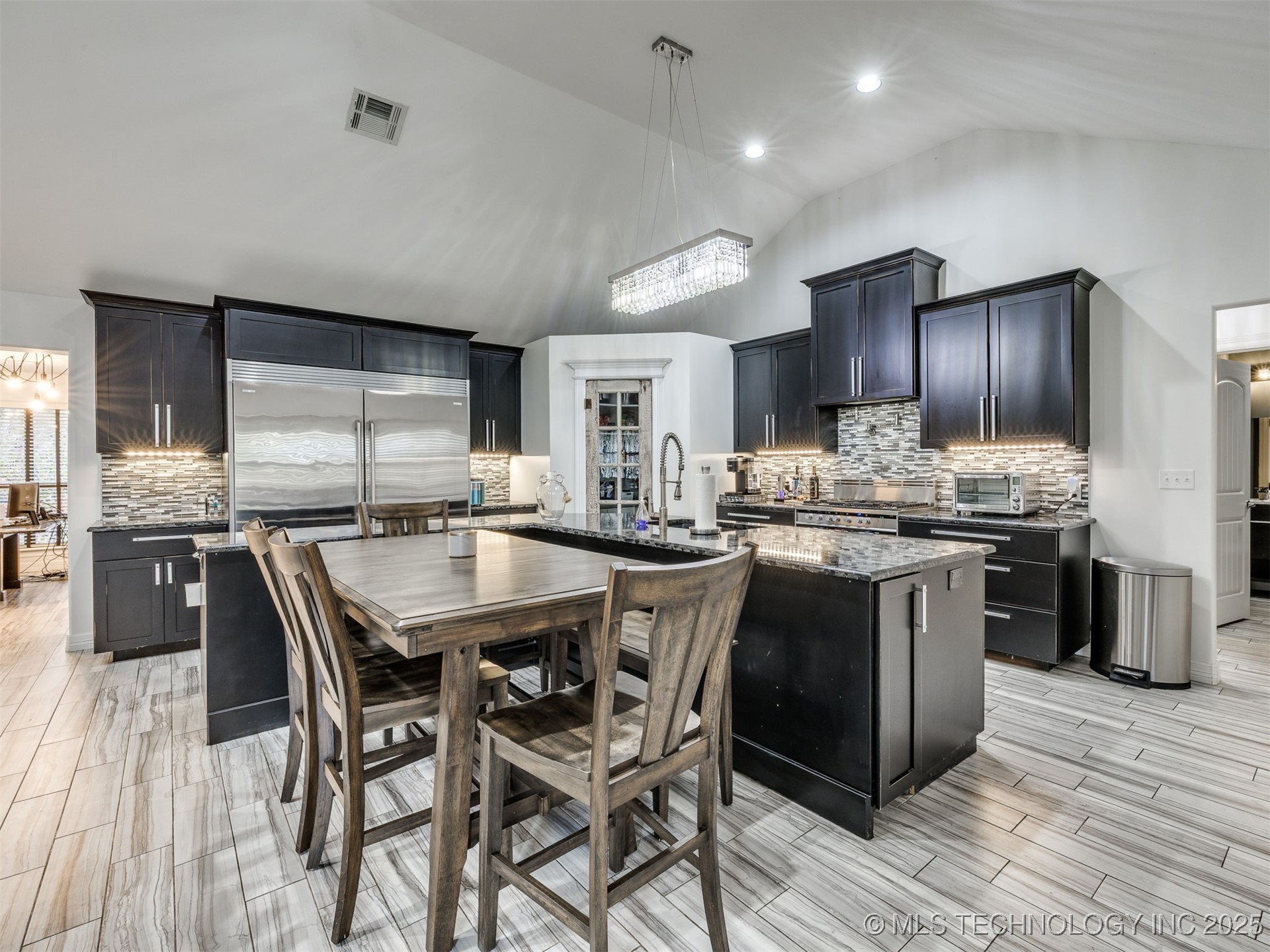 517 Meadowood Drive Broken Arrow OK 74011