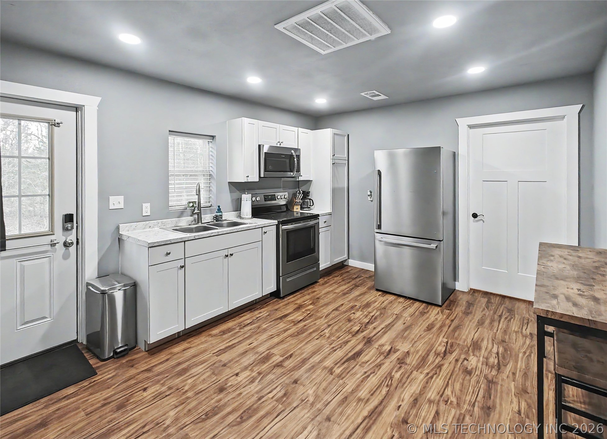 32514 Highway 82 Cookson OK 74427