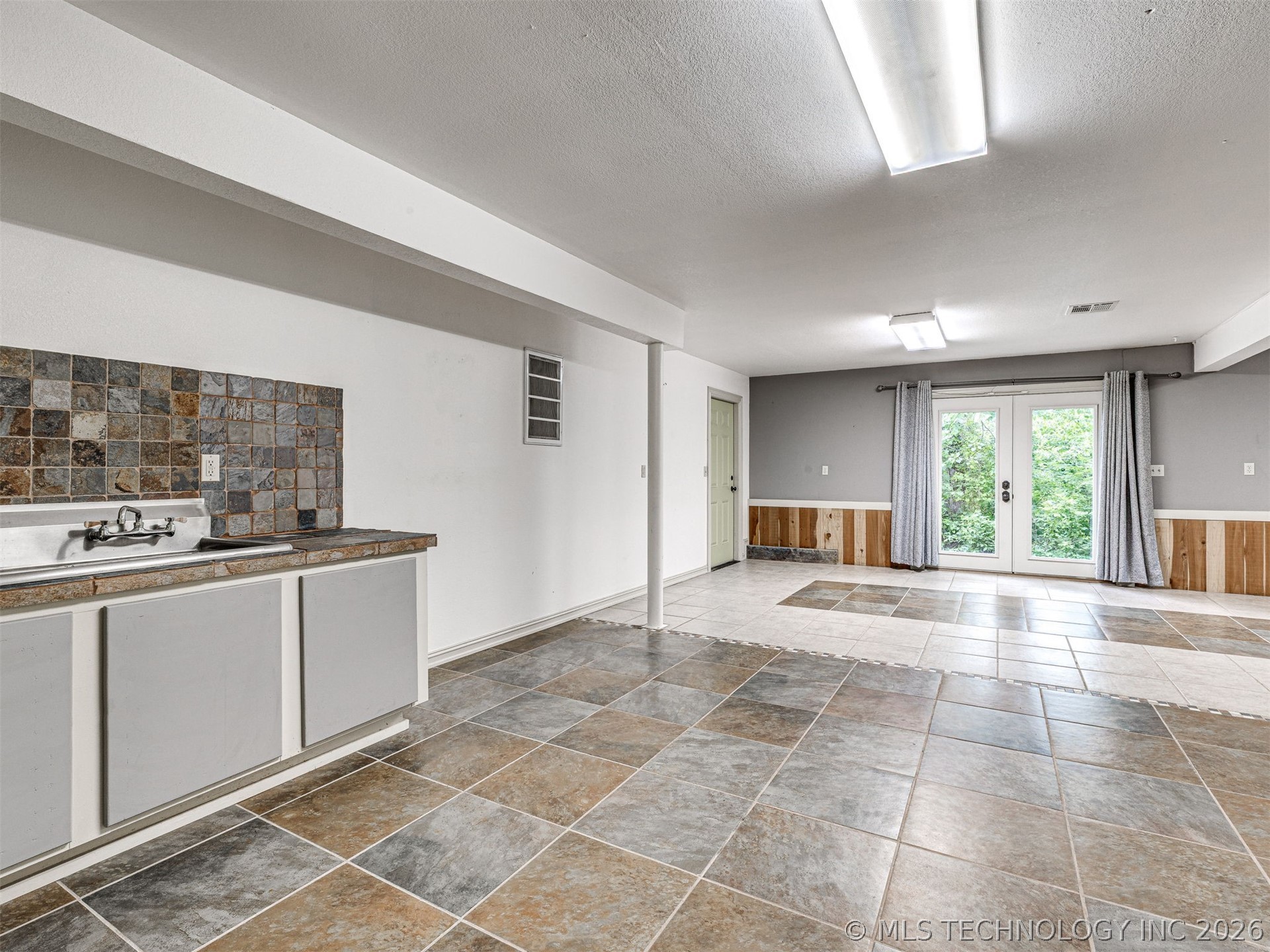18894 E 80th Street Owasso OK 74055