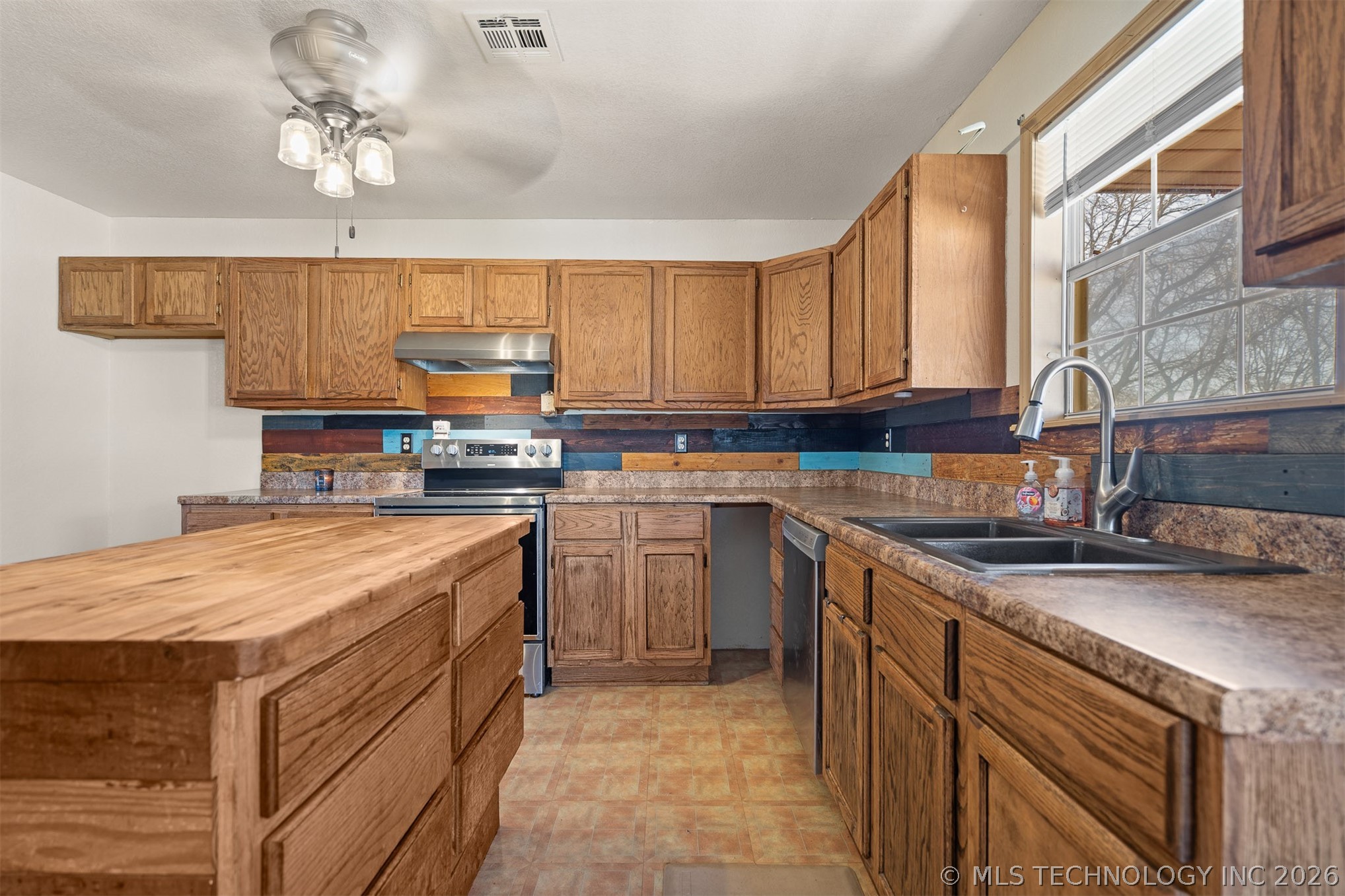 1820 W 14th Street Sulphur OK 73086