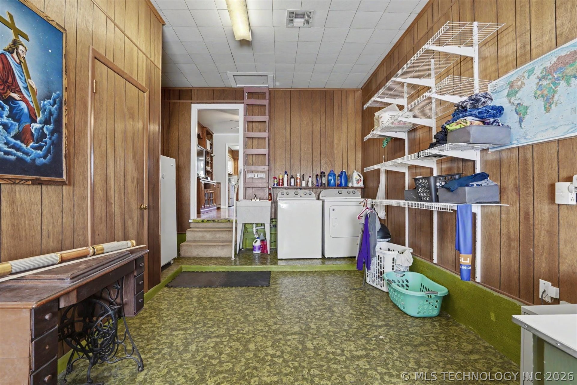 1643 E 55th Place Tulsa OK 74105