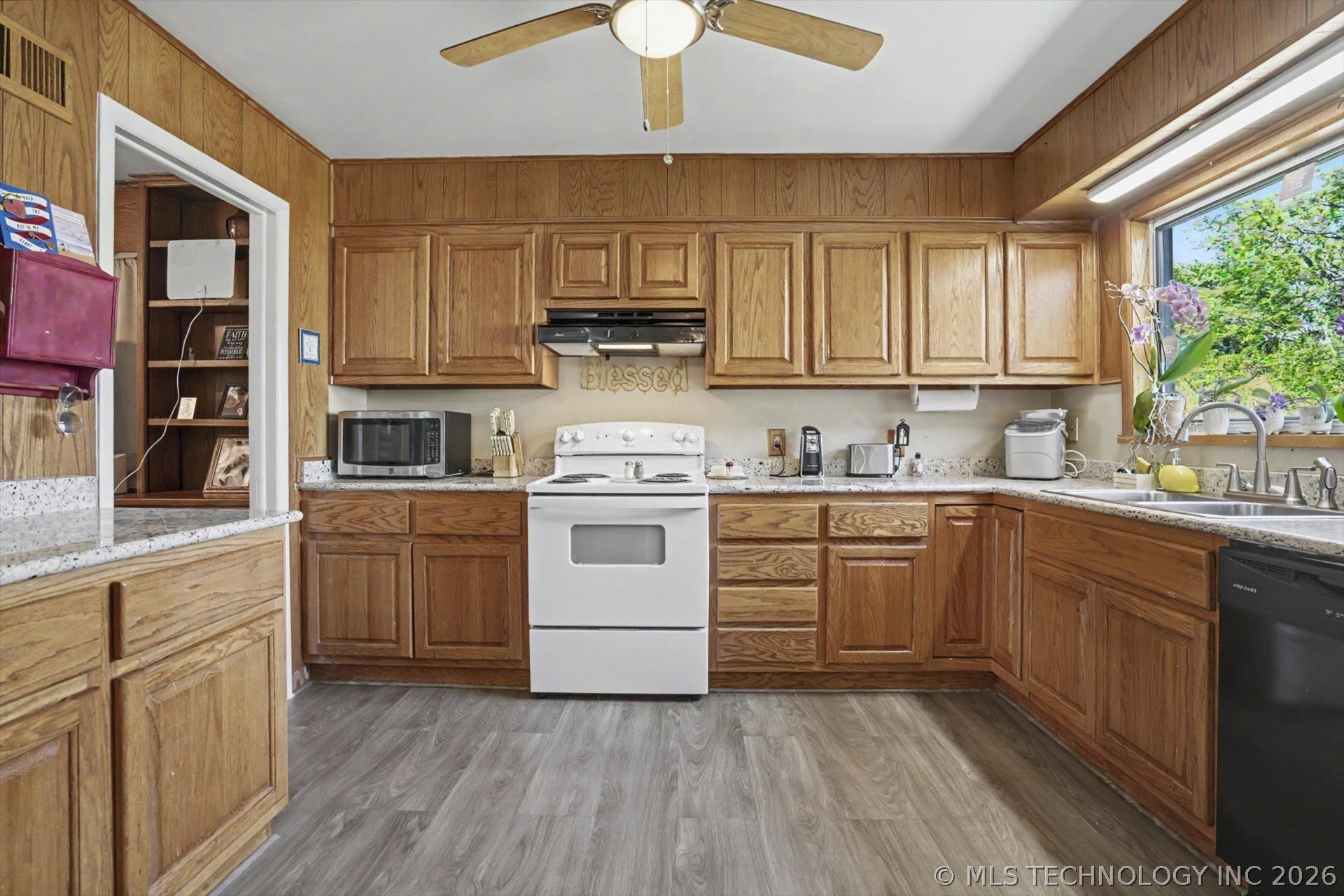 1643 E 55th Place Tulsa OK 74105