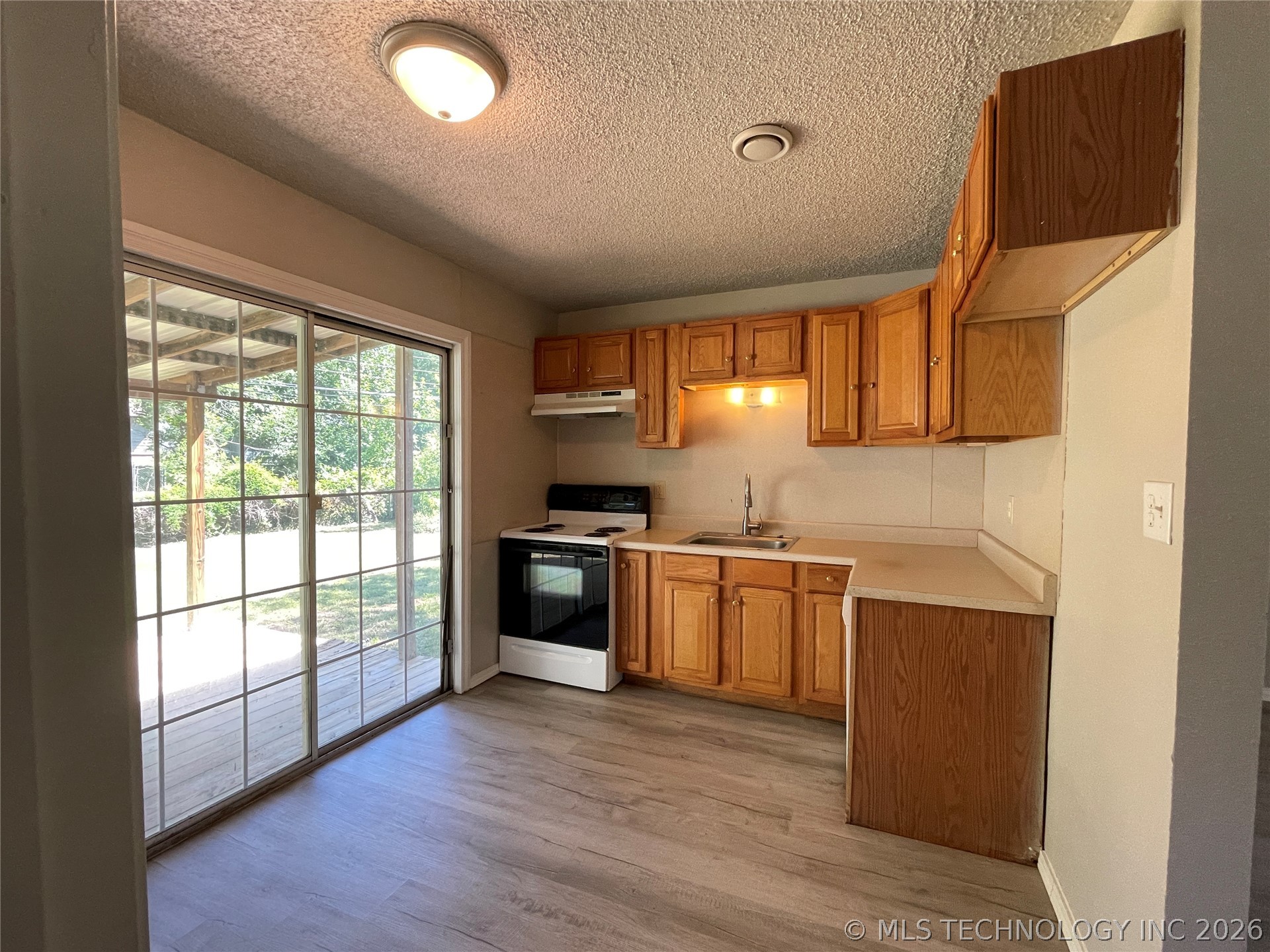 107 S 196th Eastavenue Tulsa OK 74108