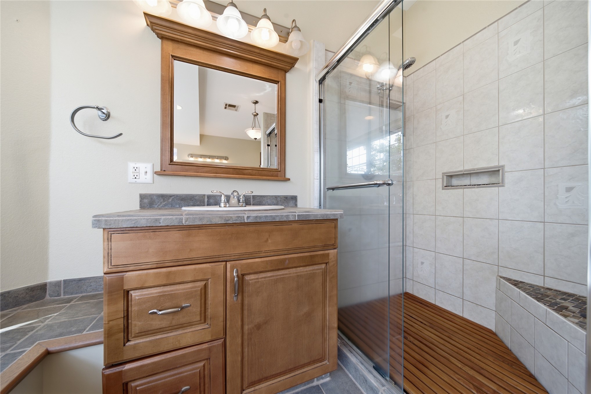 778 W Lakeshore Drive Cleveland OK 74020