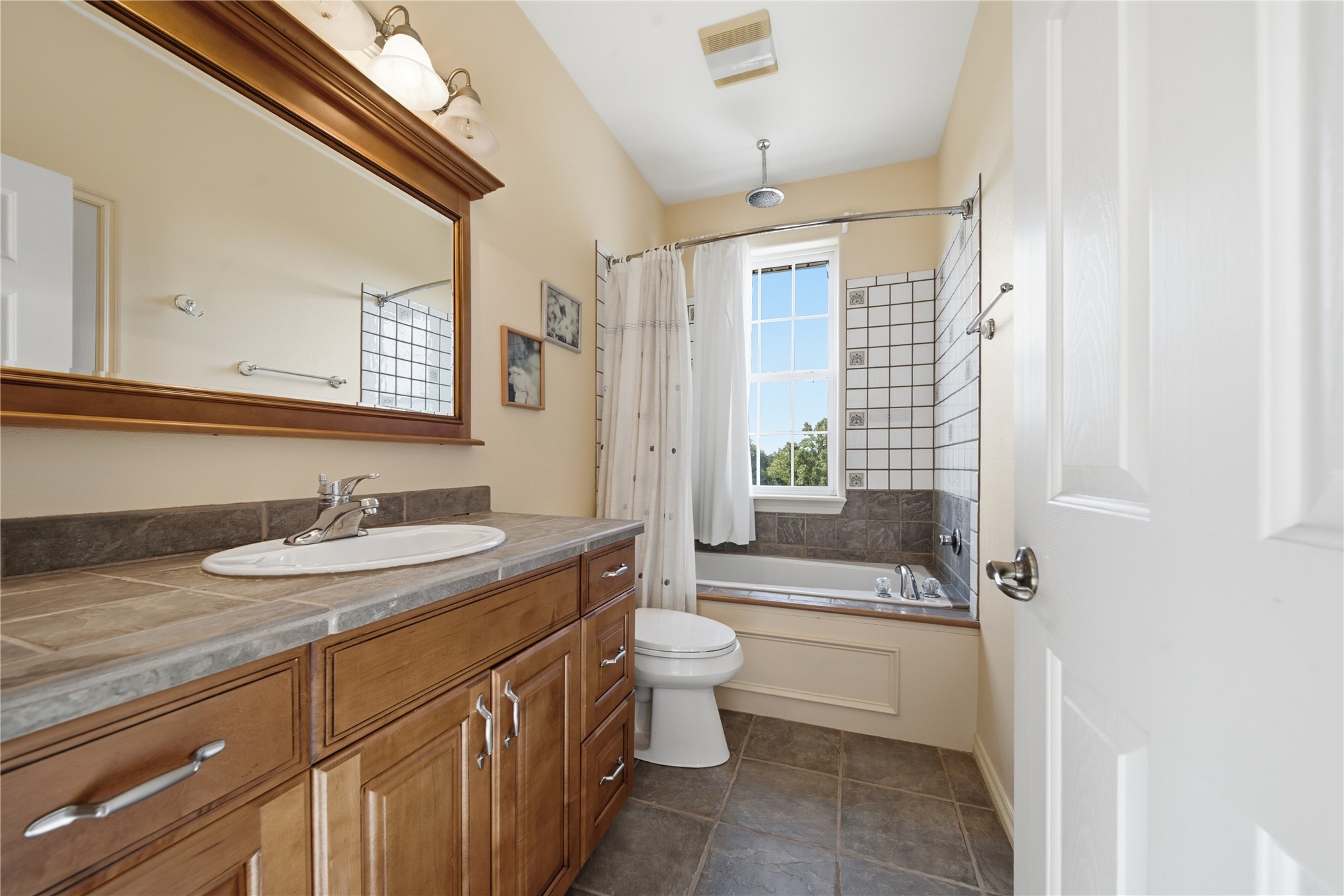 778 W Lakeshore Drive Cleveland OK 74020