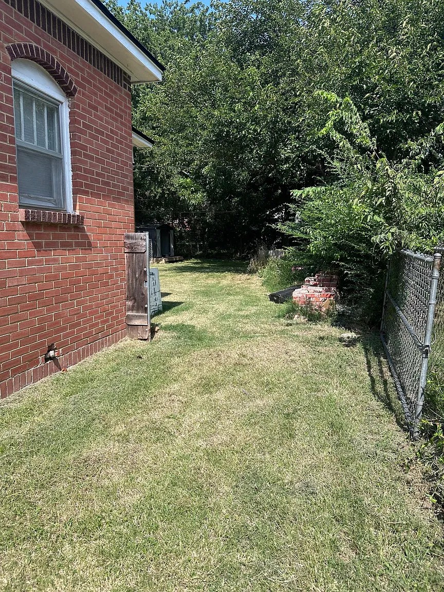 904 S Cherry Street Ada OK 74820