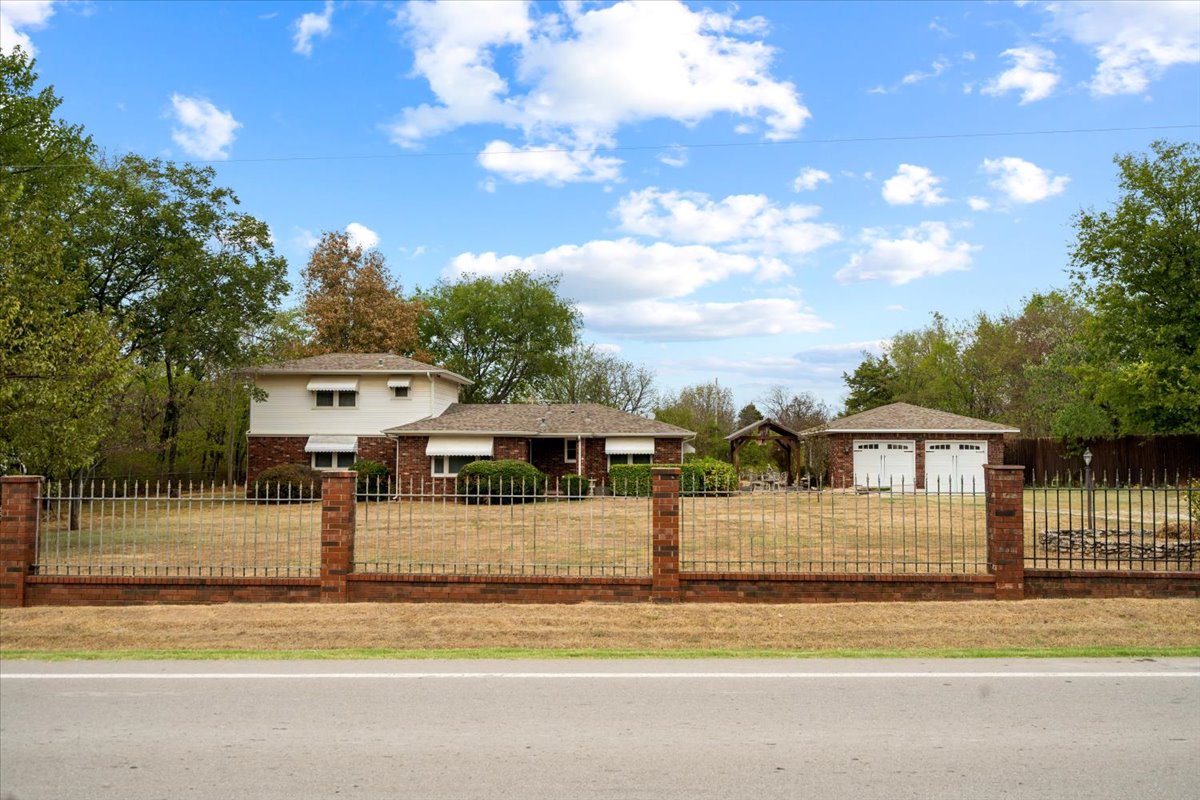 13723 E 56th Street N Owasso OK 74055