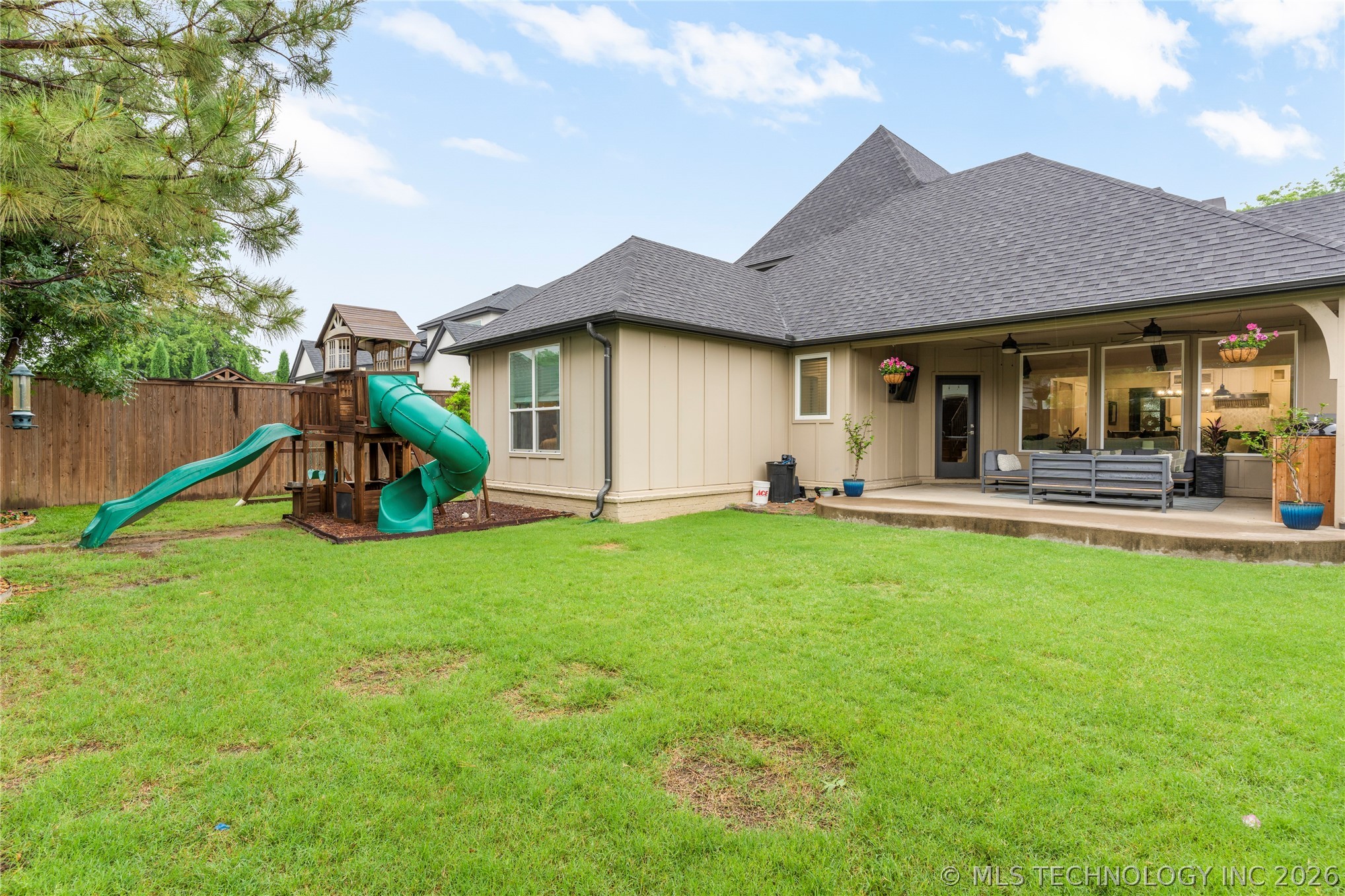 1120 E 37th Place Tulsa OK 74105