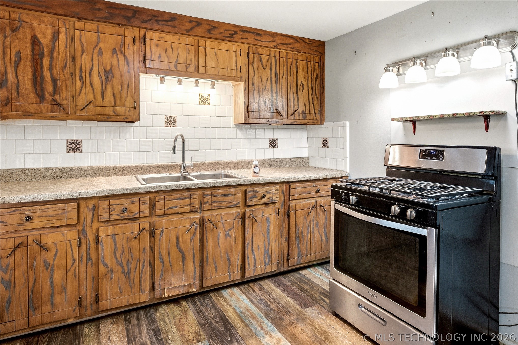 321 E Delaware Westville OK 74965
