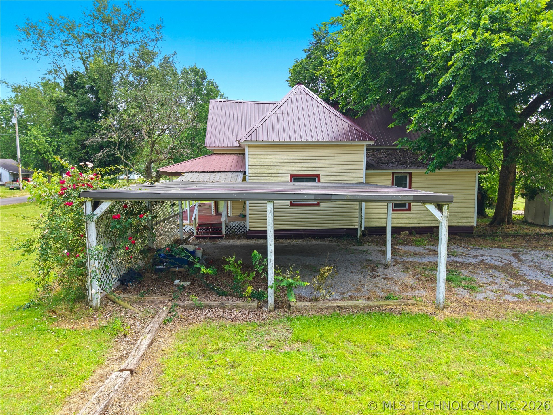 321 E Delaware Westville OK 74965