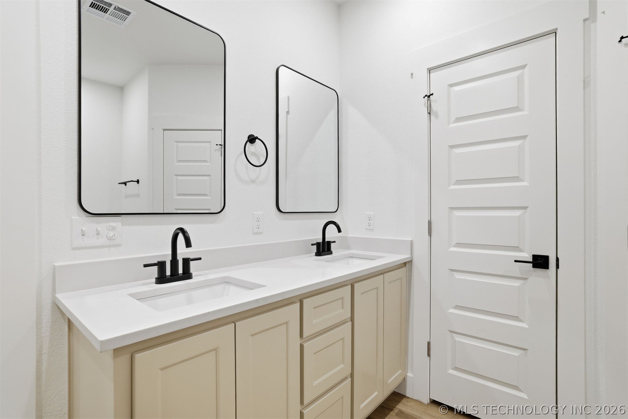 1900 Boxer Lane Durant OK 74701