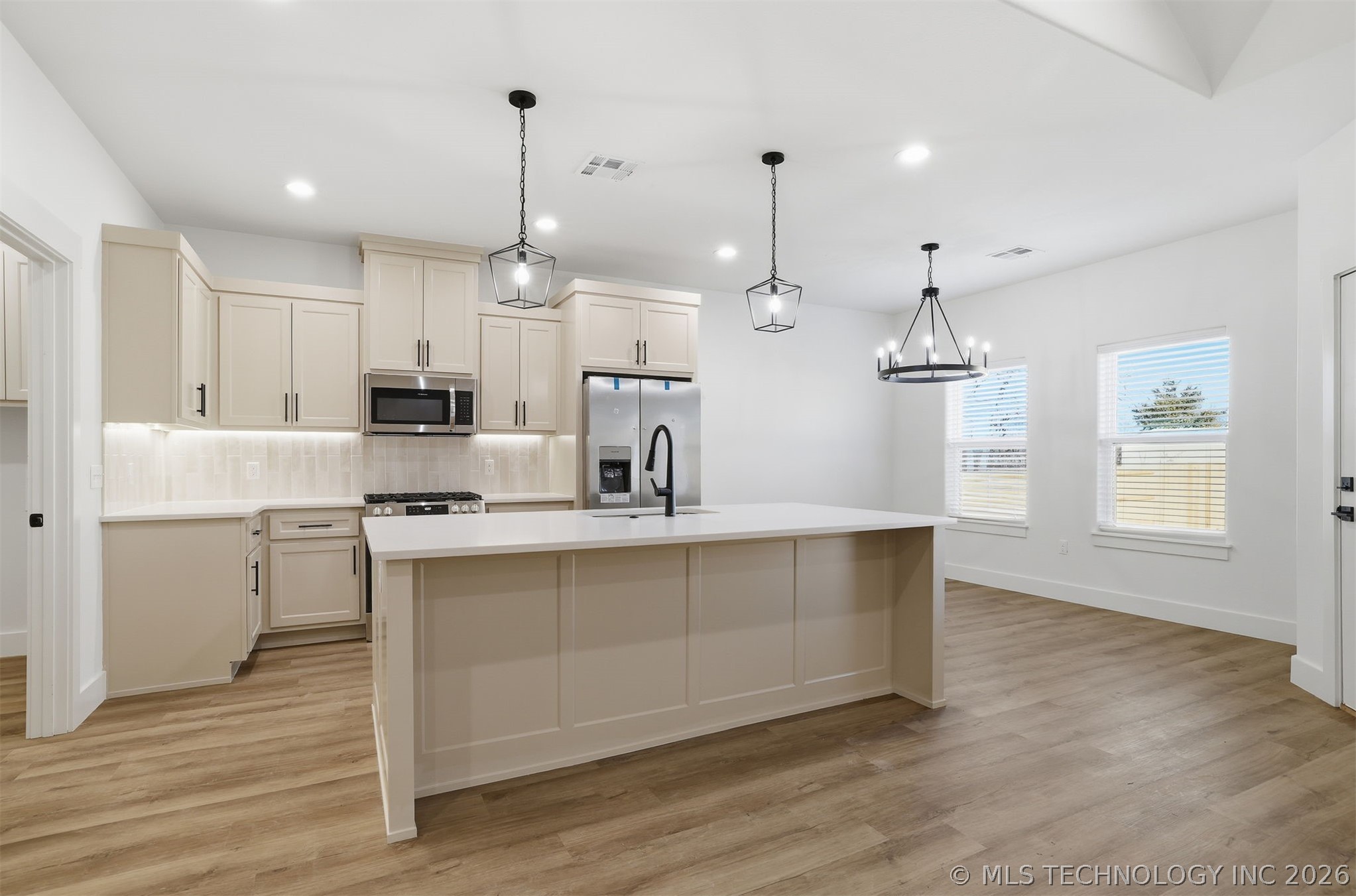 1900 Boxer Lane Durant OK 74701