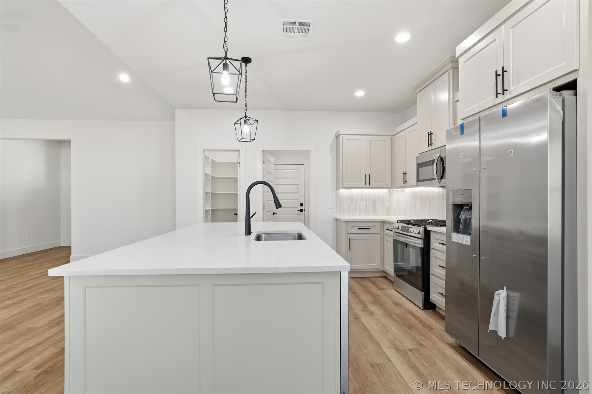 1900 Boxer Lane Durant OK 74701