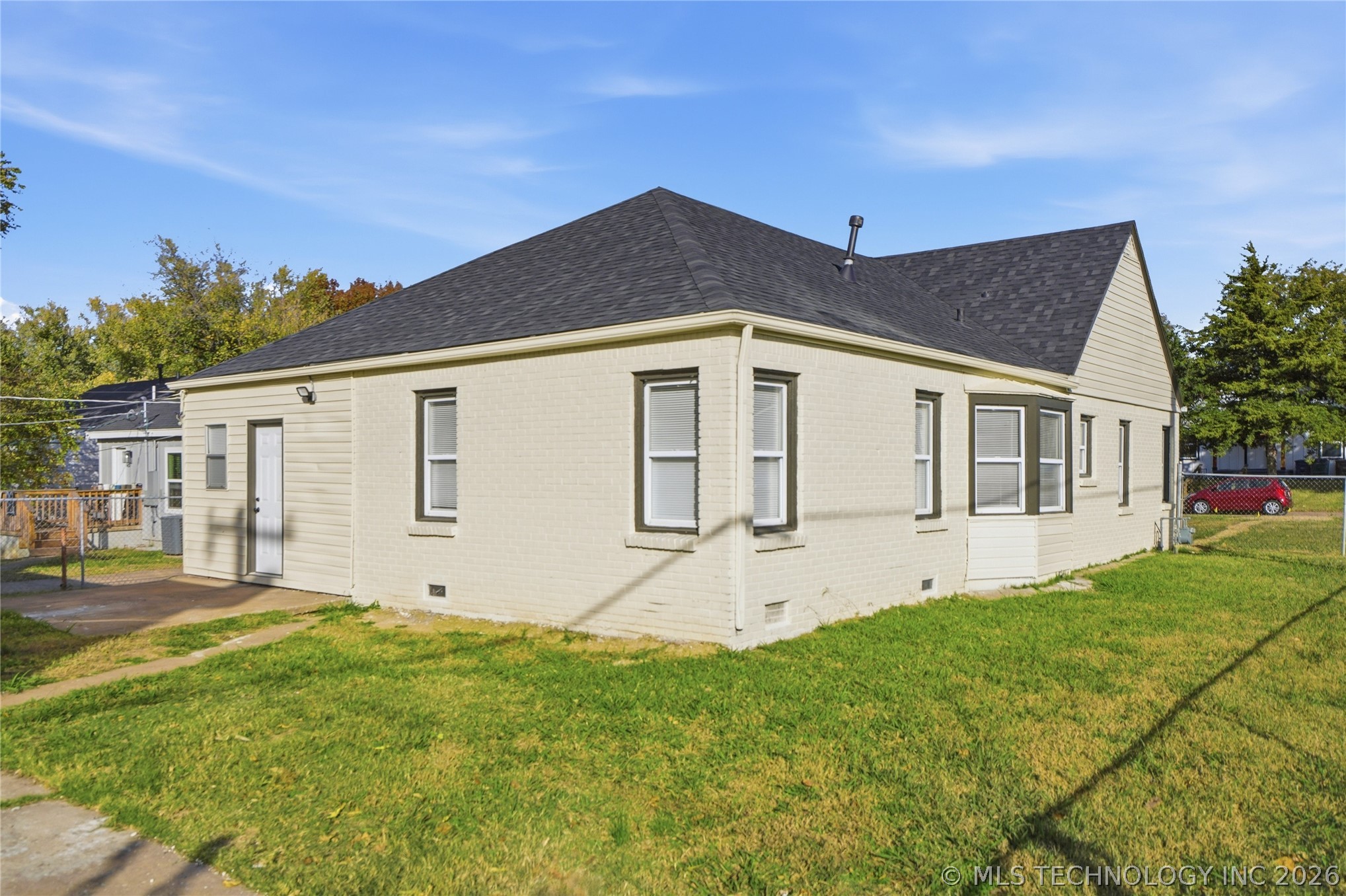 1604 N Boston Place Tulsa OK 74106
