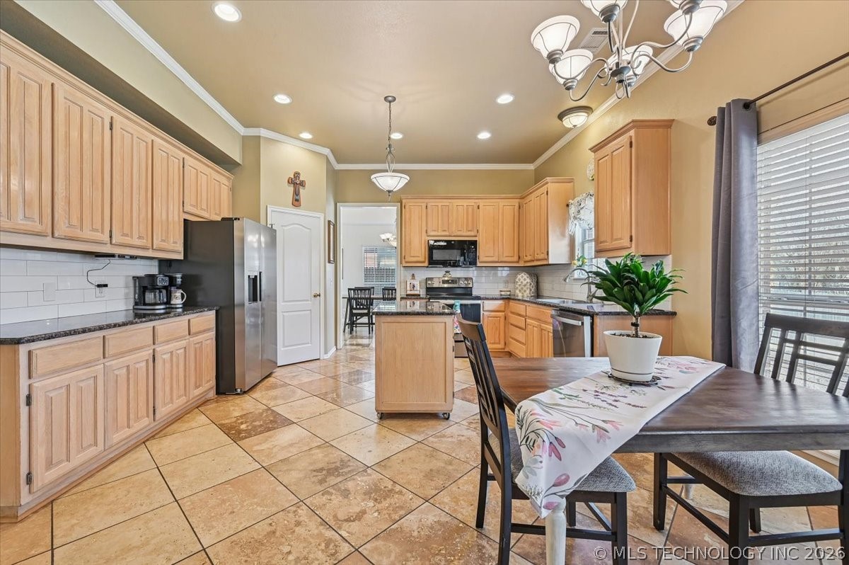 617 N Willow Avenue Broken Arrow OK 74012