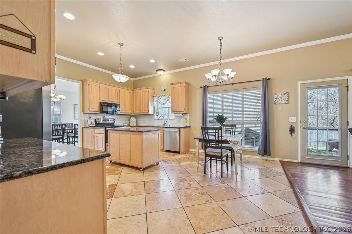 617 N Willow Avenue Broken Arrow OK 74012