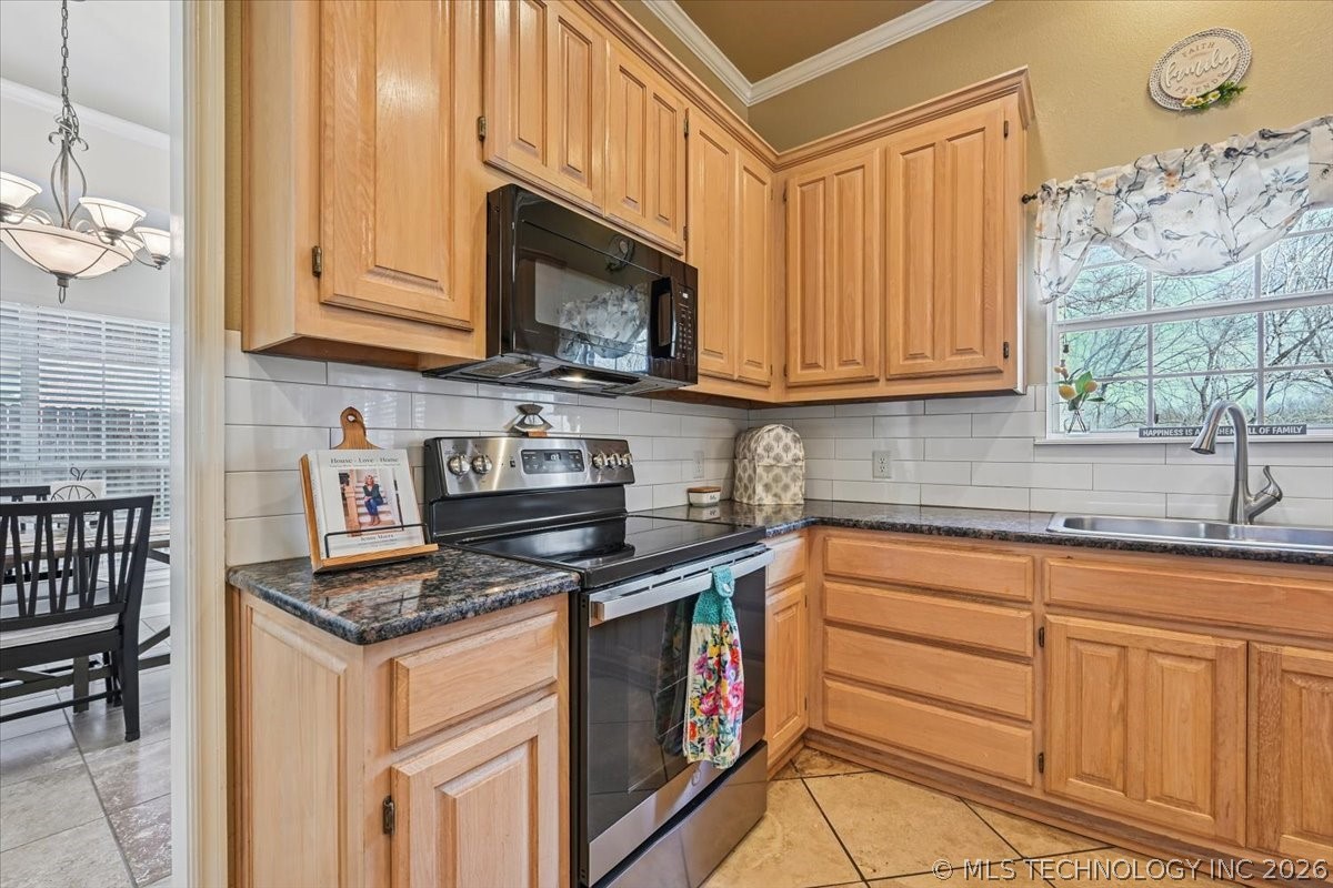 617 N Willow Avenue Broken Arrow OK 74012