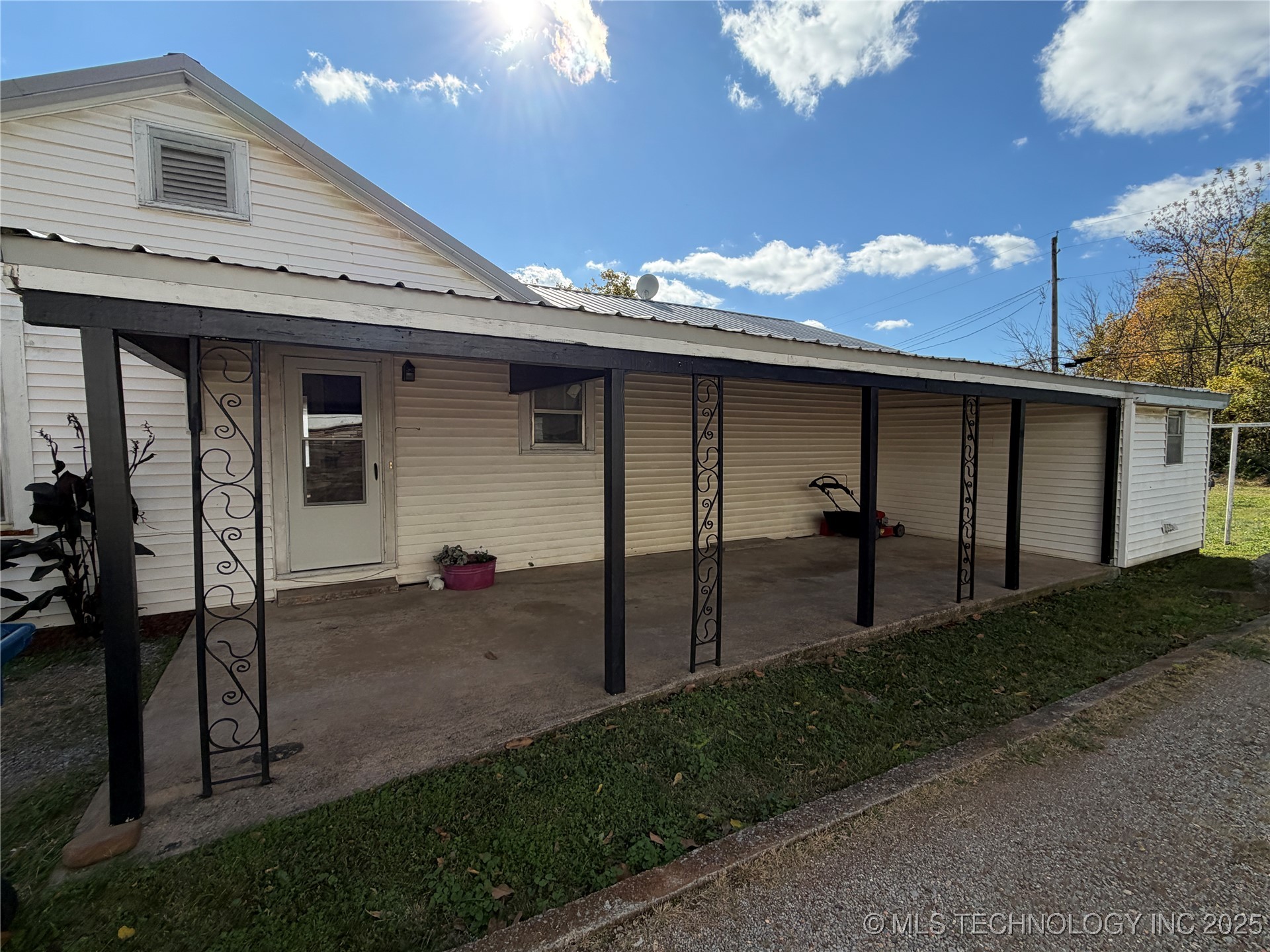 611 SW 9th Wilburton OK 74578