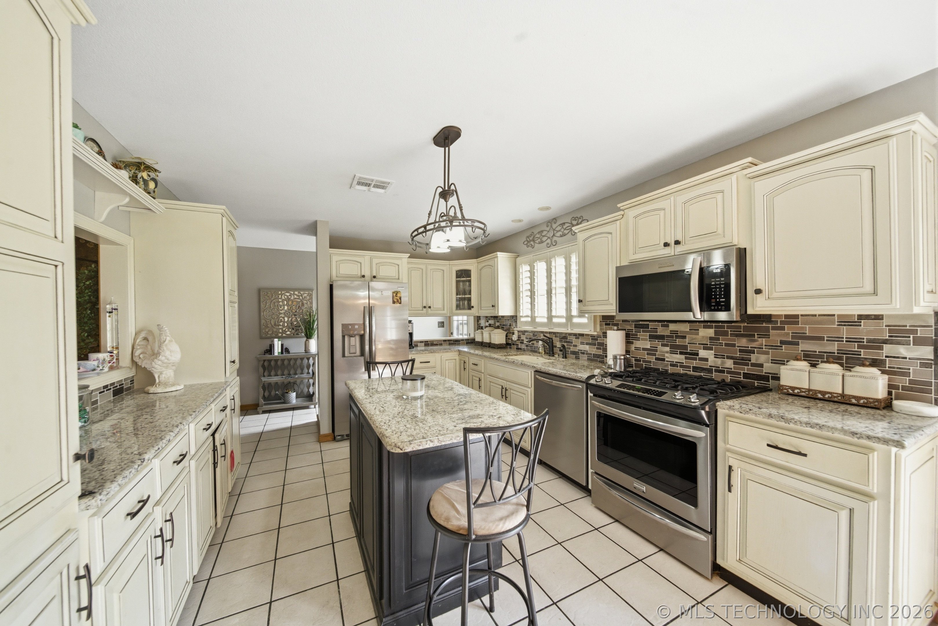18760 52 Highway Morris OK 74445